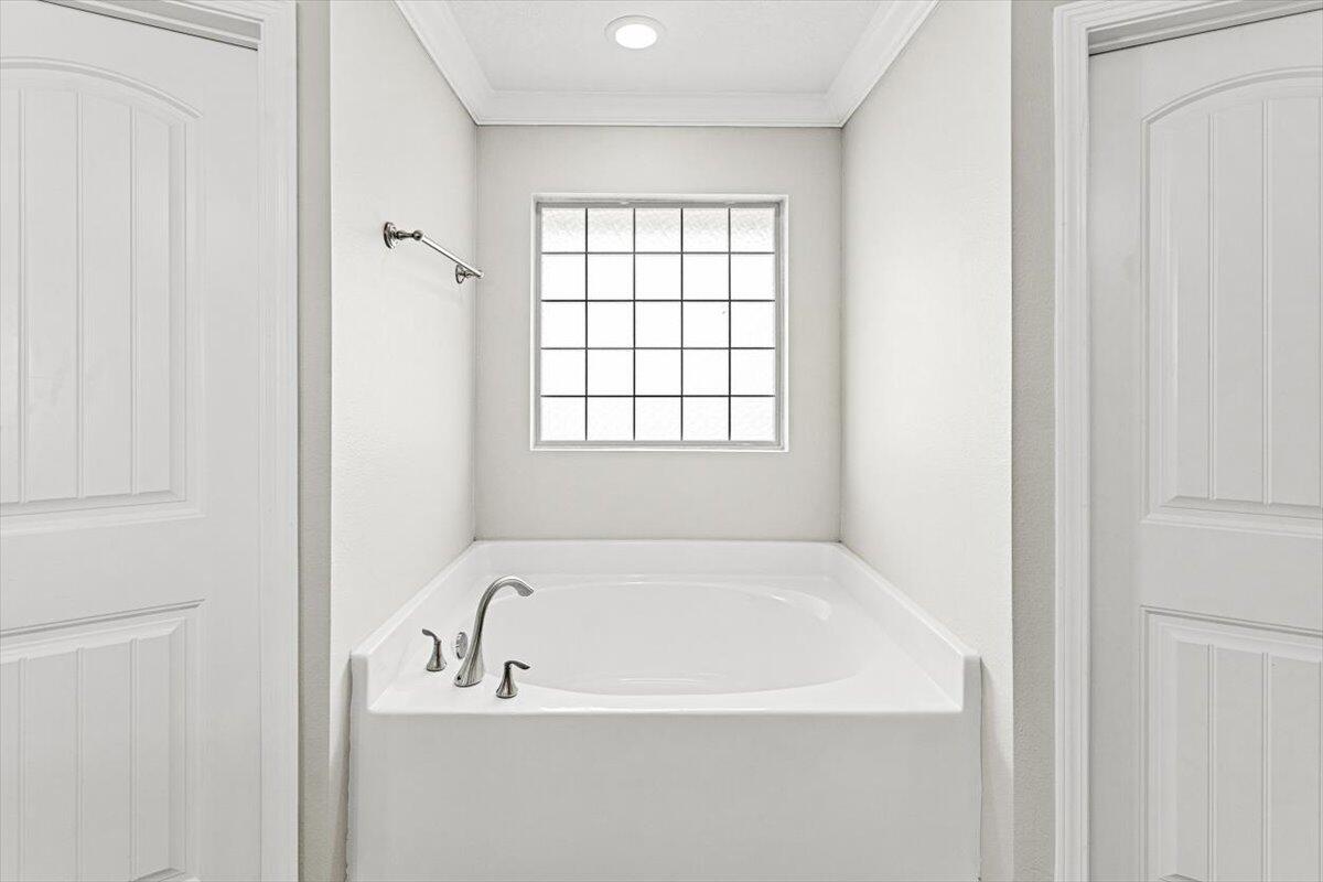 SAVANNAH PLANTATION - Residential