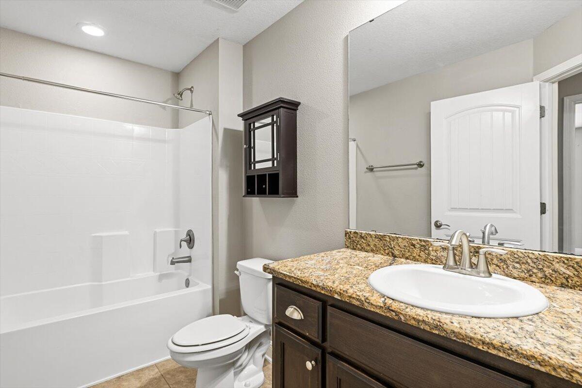 SAVANNAH PLANTATION - Residential