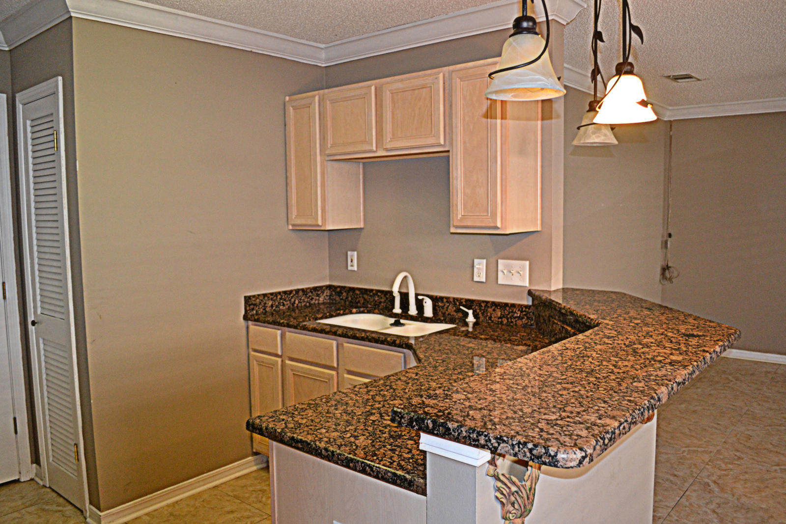 TWIN LAKES ESTATES - Residential