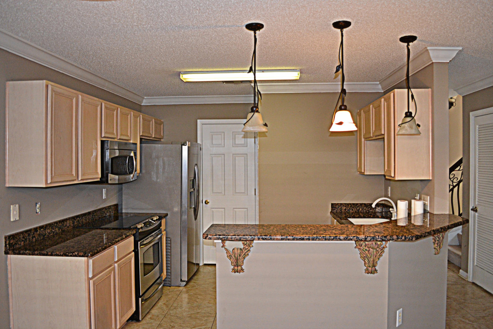 TWIN LAKES ESTATES - Residential