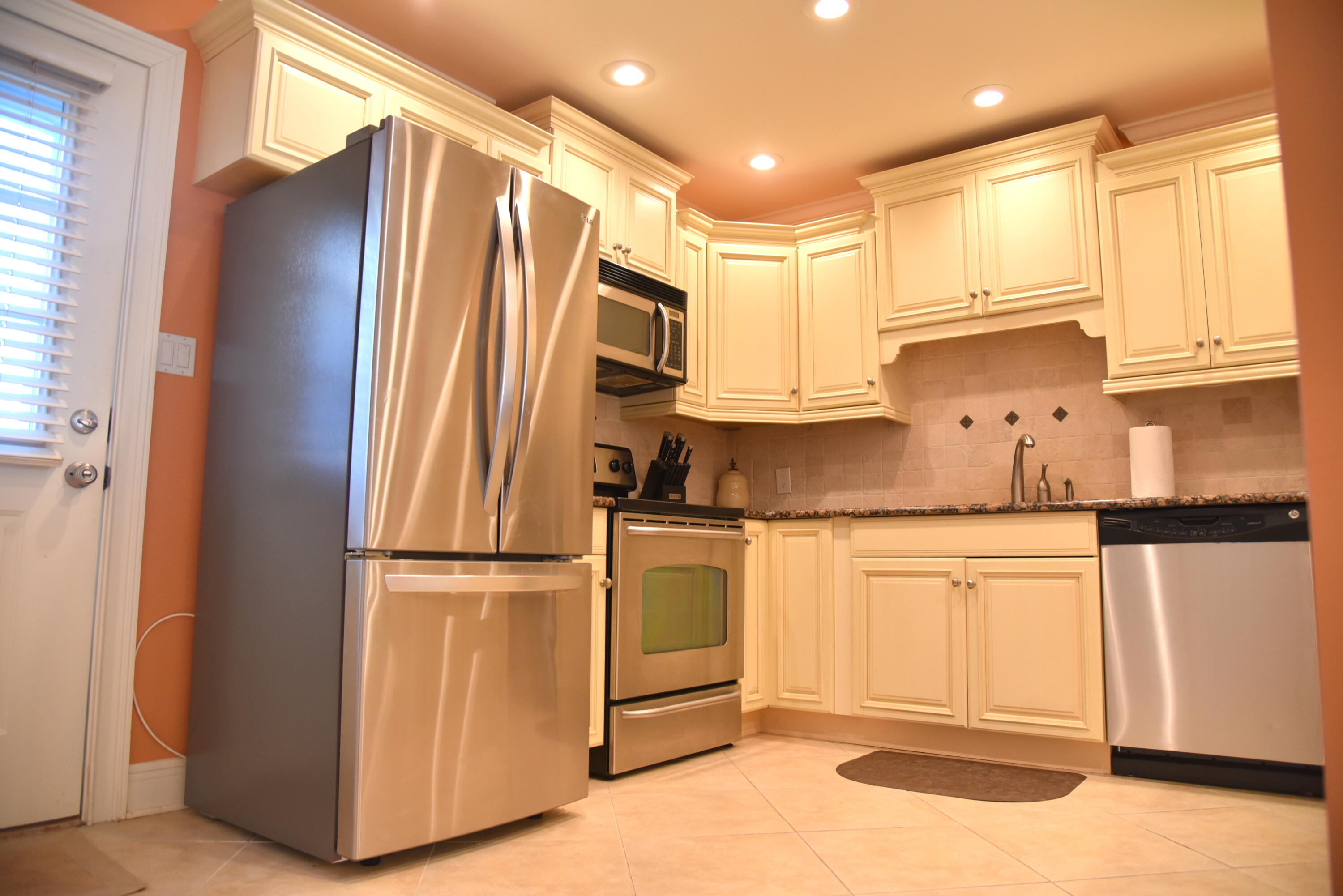 WOODLAND SHORES TOWNHOMES PHASE III - Residential