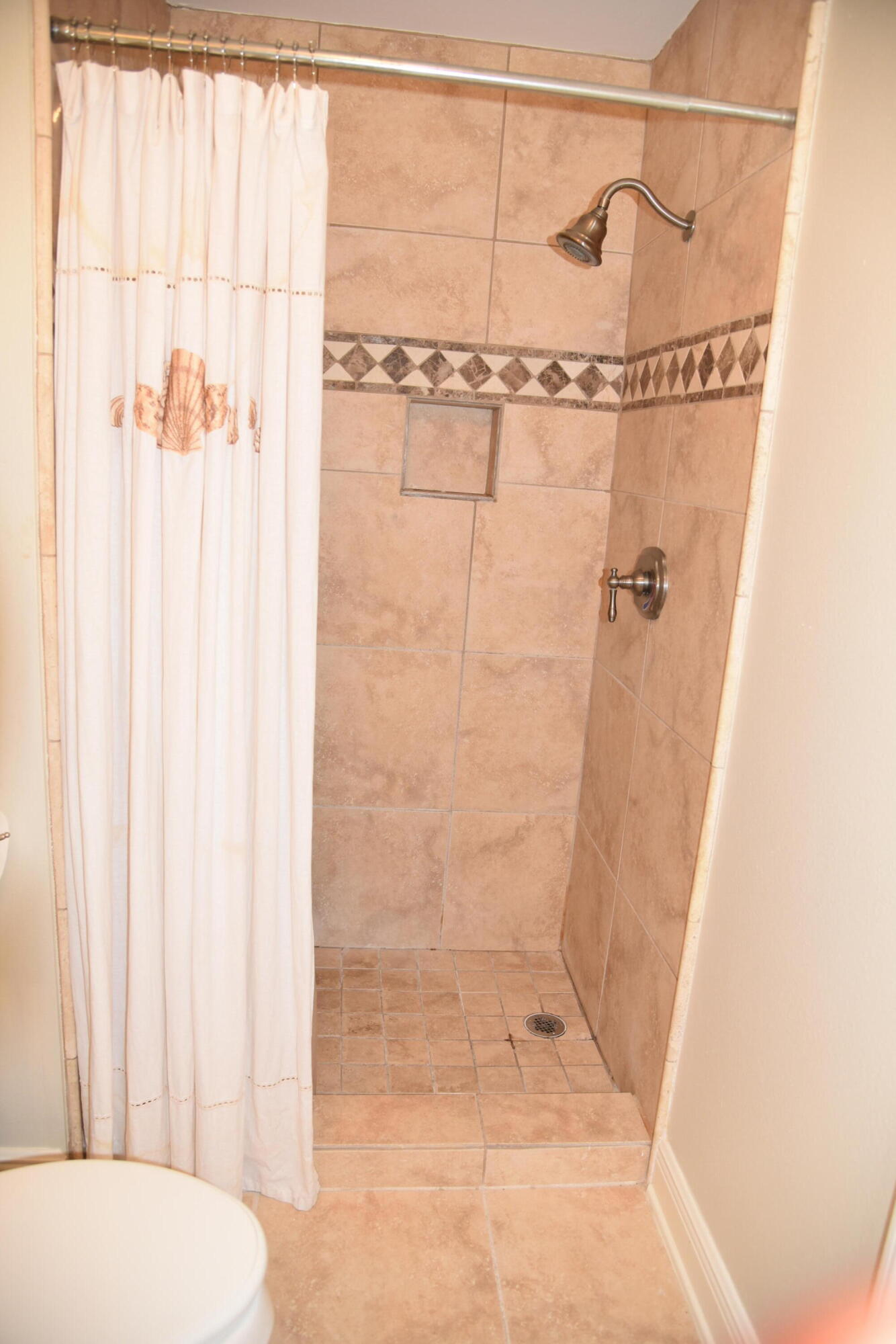 WOODLAND SHORES TOWNHOMES PHASE III - Residential