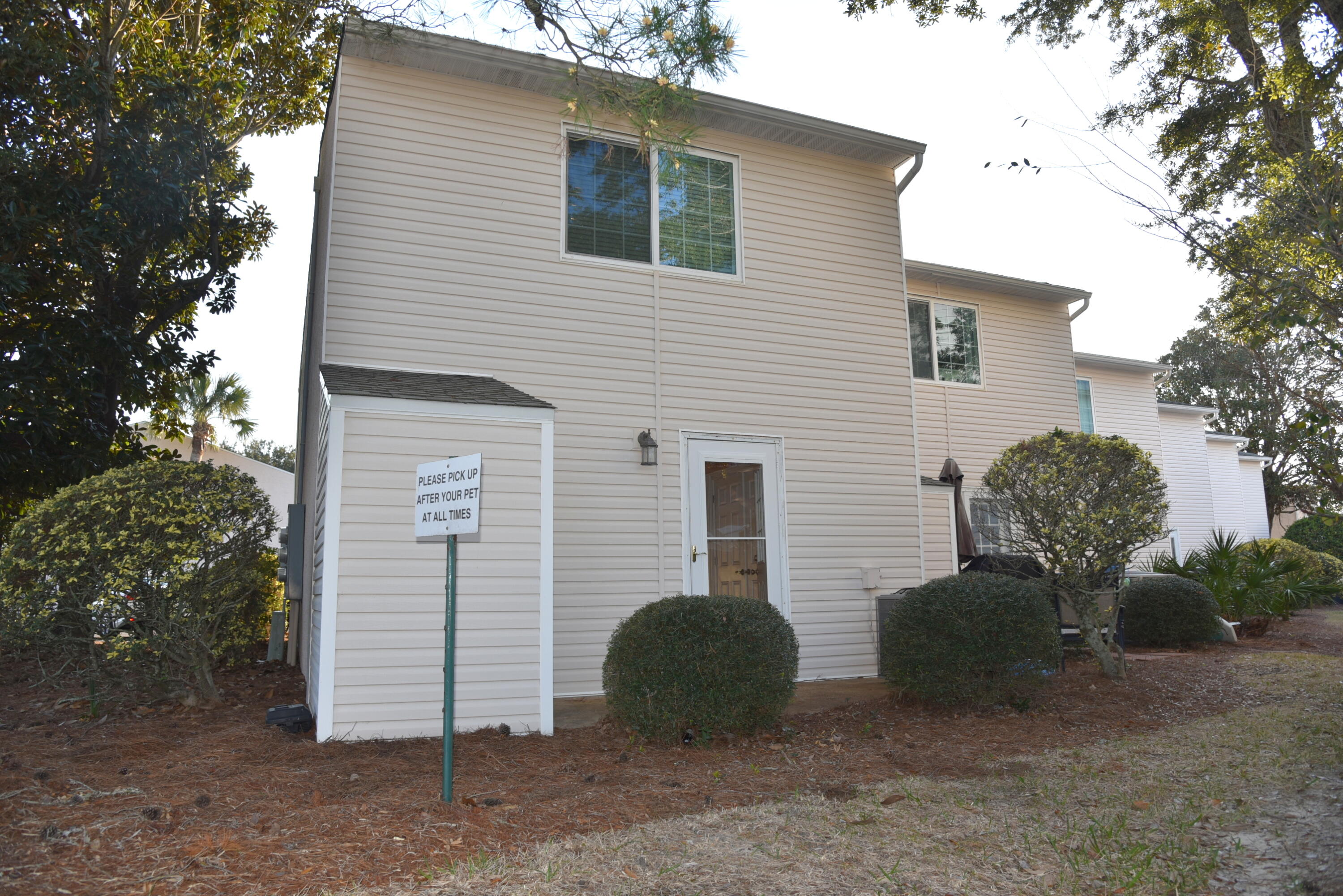 WOODLAND SHORES TOWNHOMES PHASE III - Residential