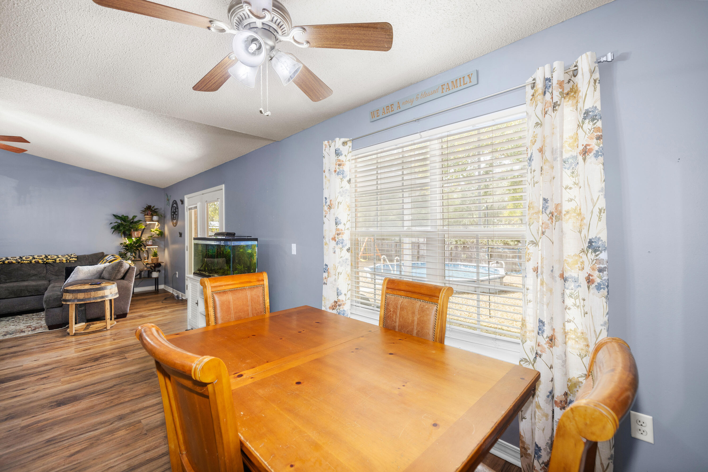 HIDDEN SPRINGS - Residential