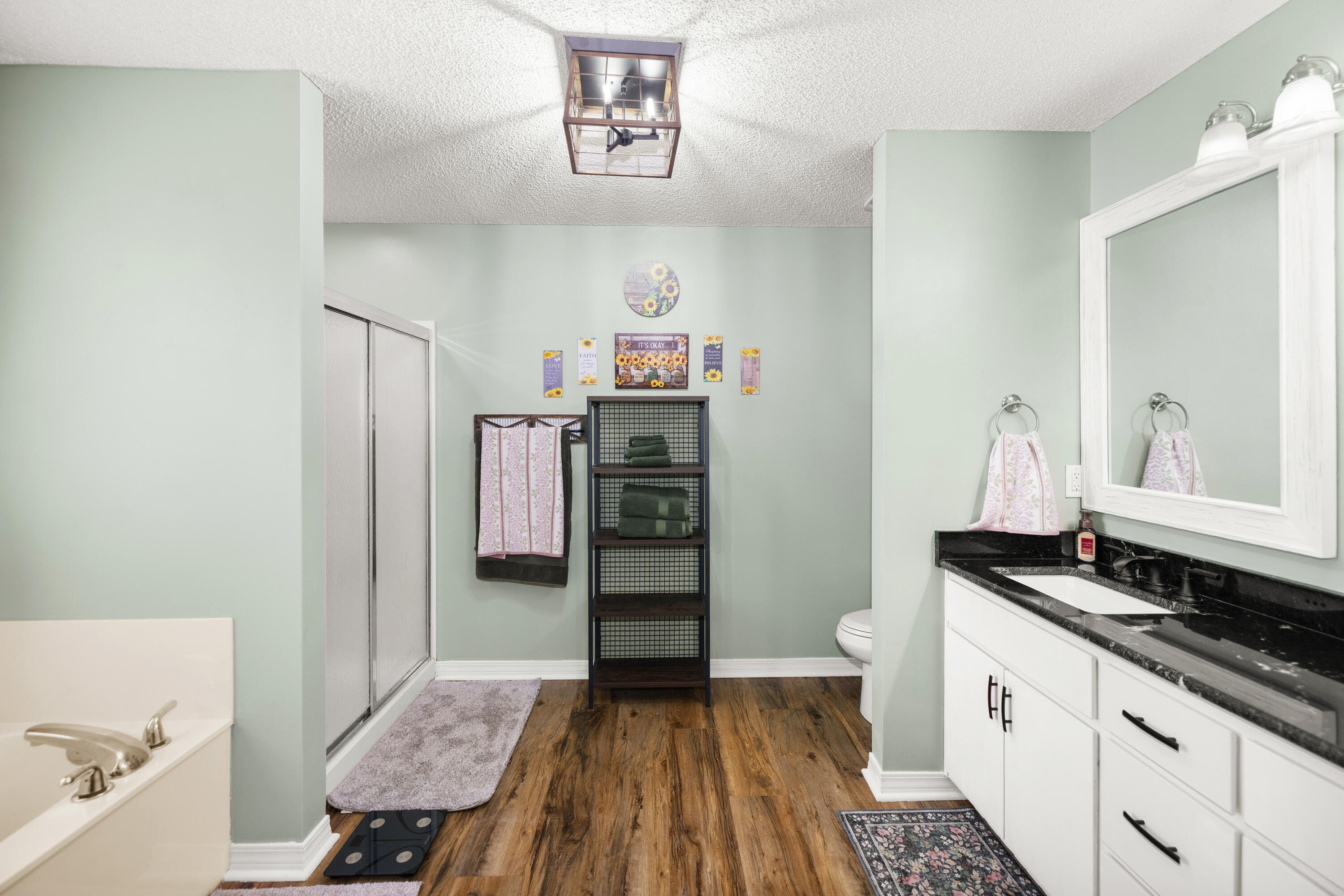 HIDDEN SPRINGS - Residential