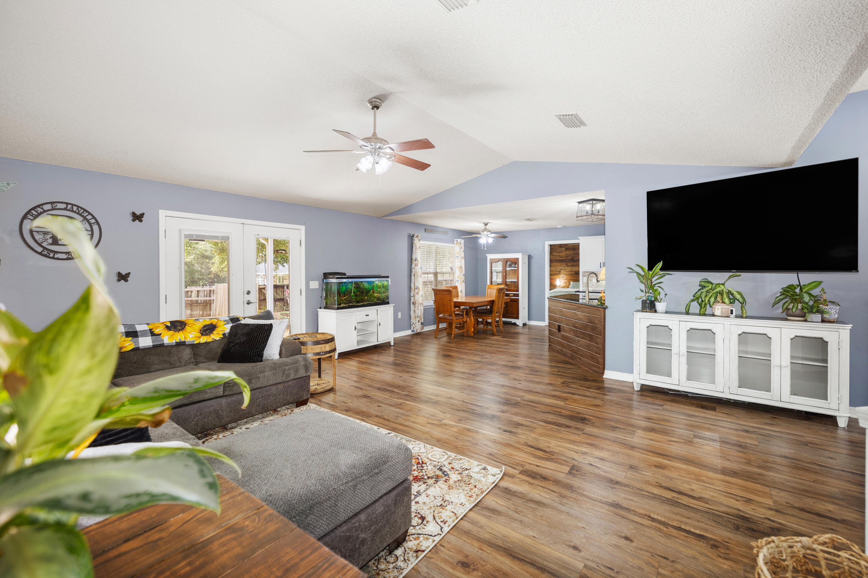 HIDDEN SPRINGS - Residential