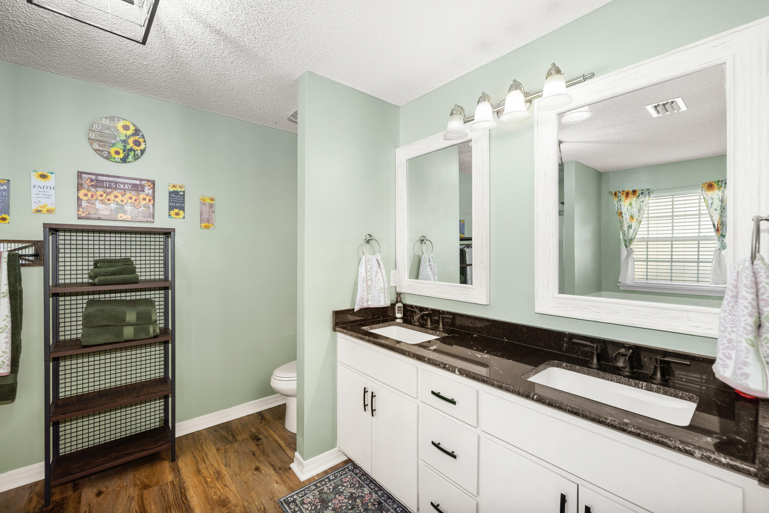 HIDDEN SPRINGS - Residential