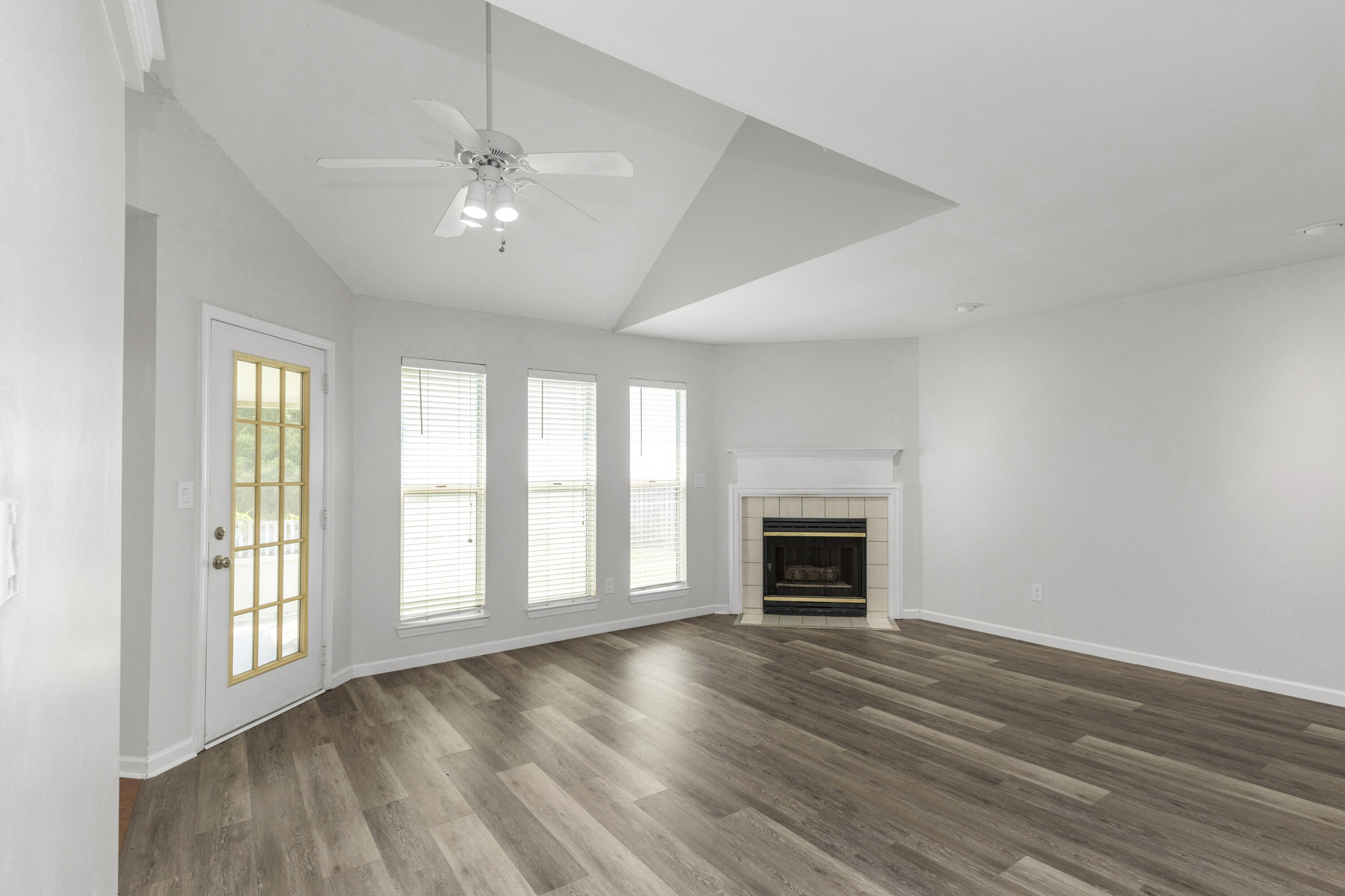 STONEBRIDGE PH 4 - Residential Lease