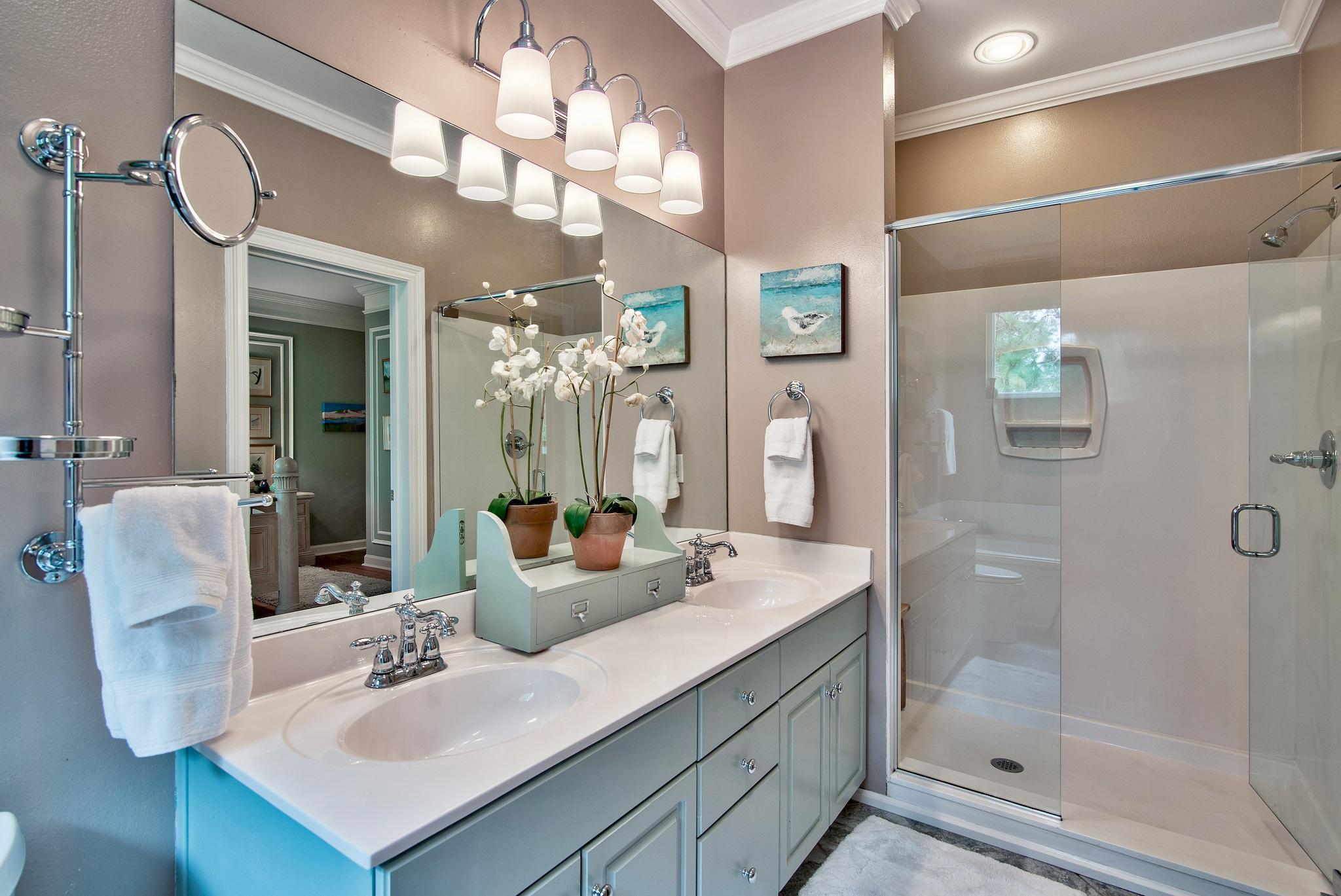 TURNBERRY - Residential