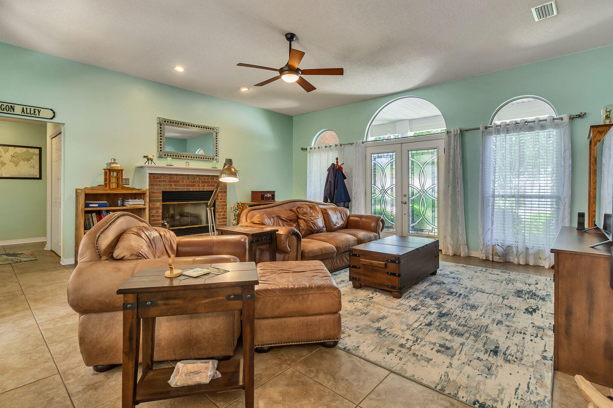 PARKWOOD ESTATES PH 5 - Residential