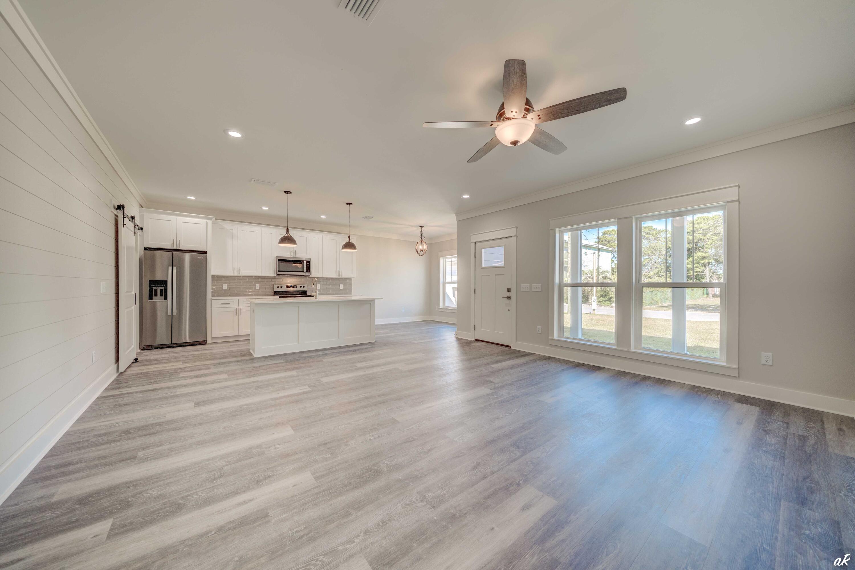 RIVIERA BEACH 1ST ADDN - Residential