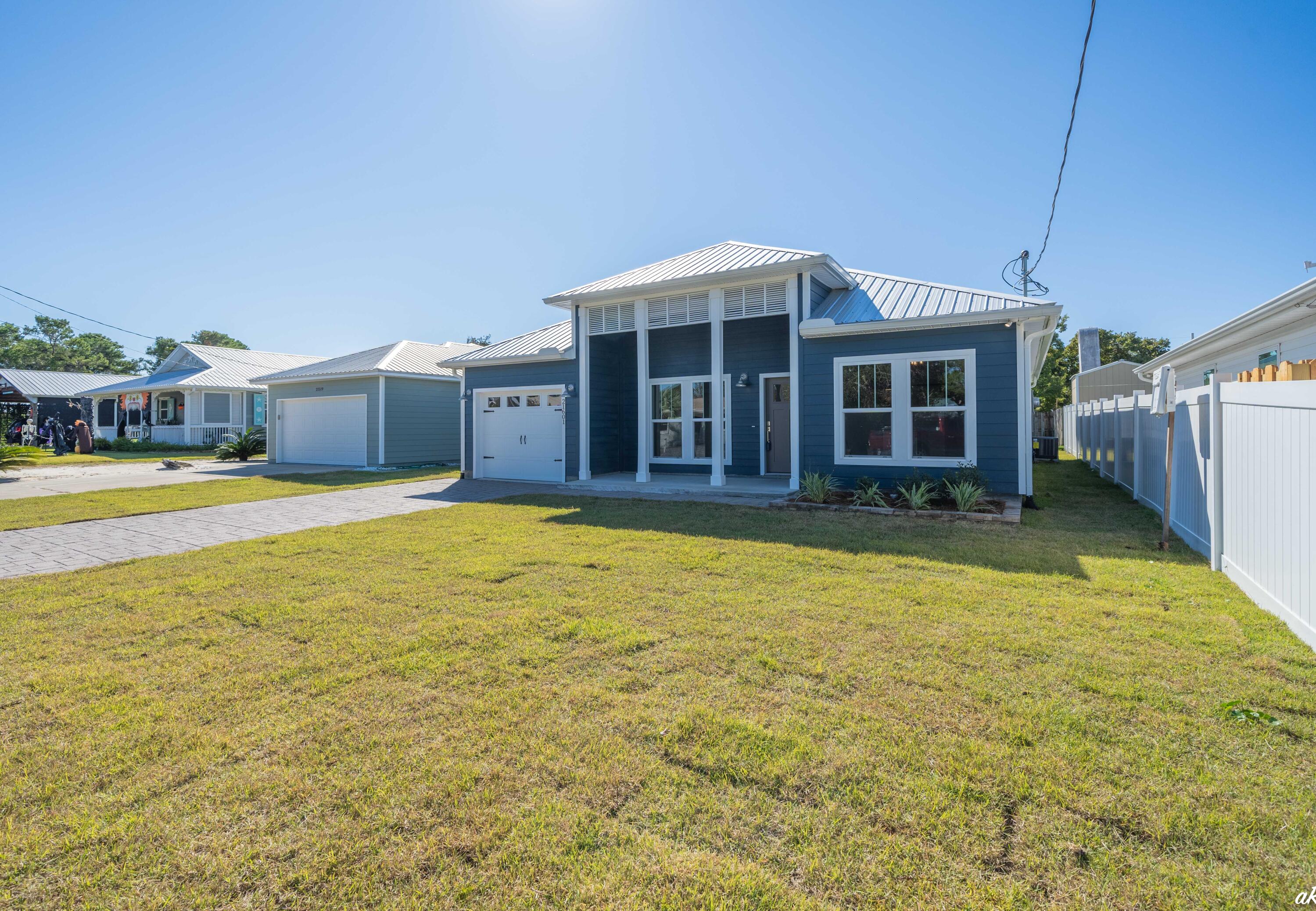 RIVIERA BEACH 1ST ADDN - Residential