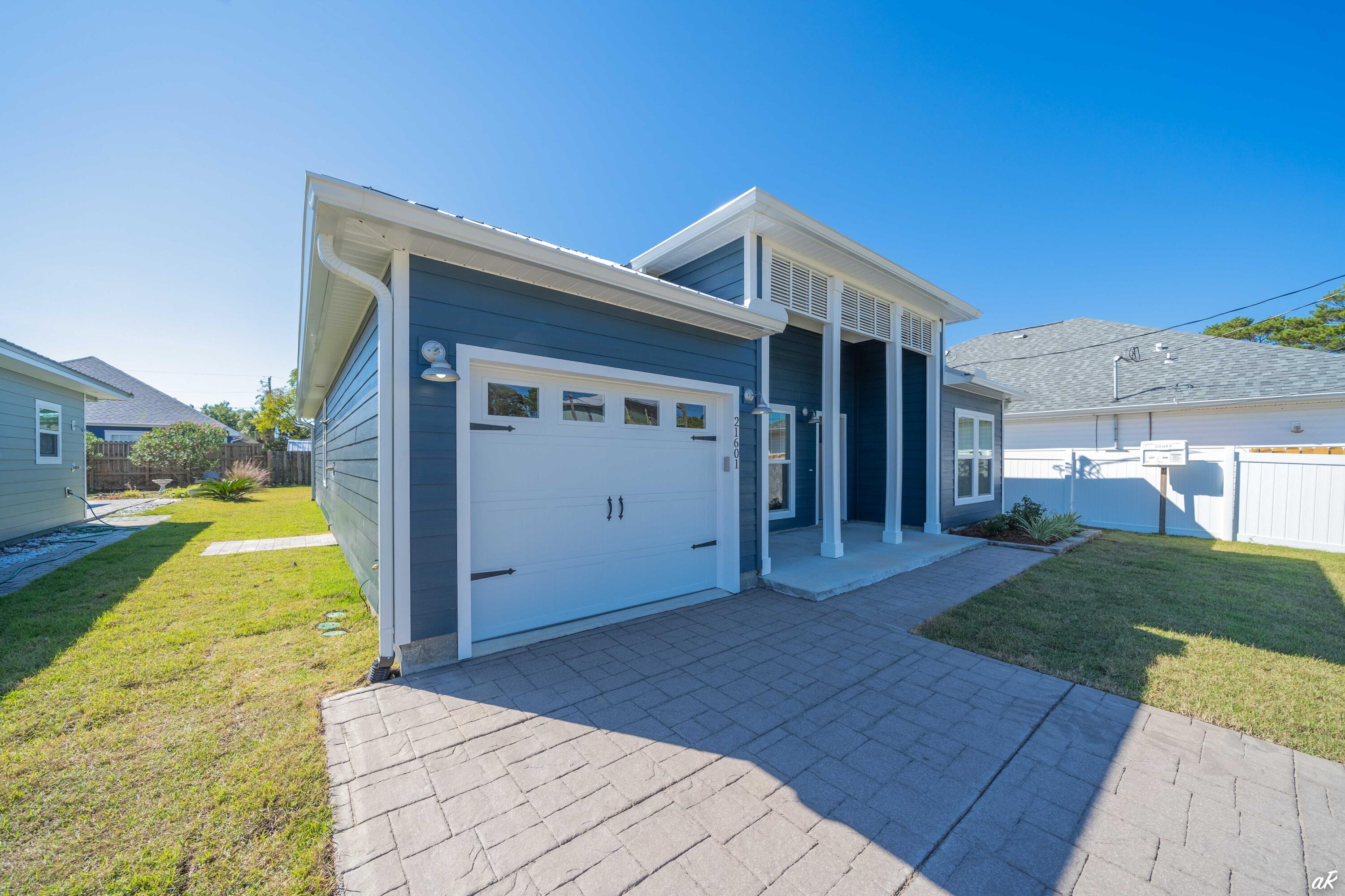 RIVIERA BEACH 1ST ADDN - Residential