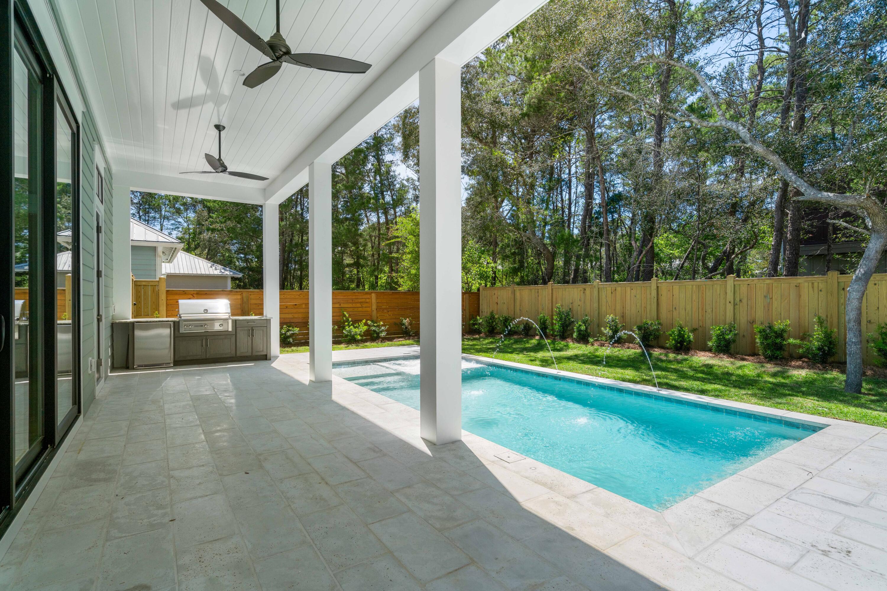 WHITES GULFVIEW ESTATES - Residential