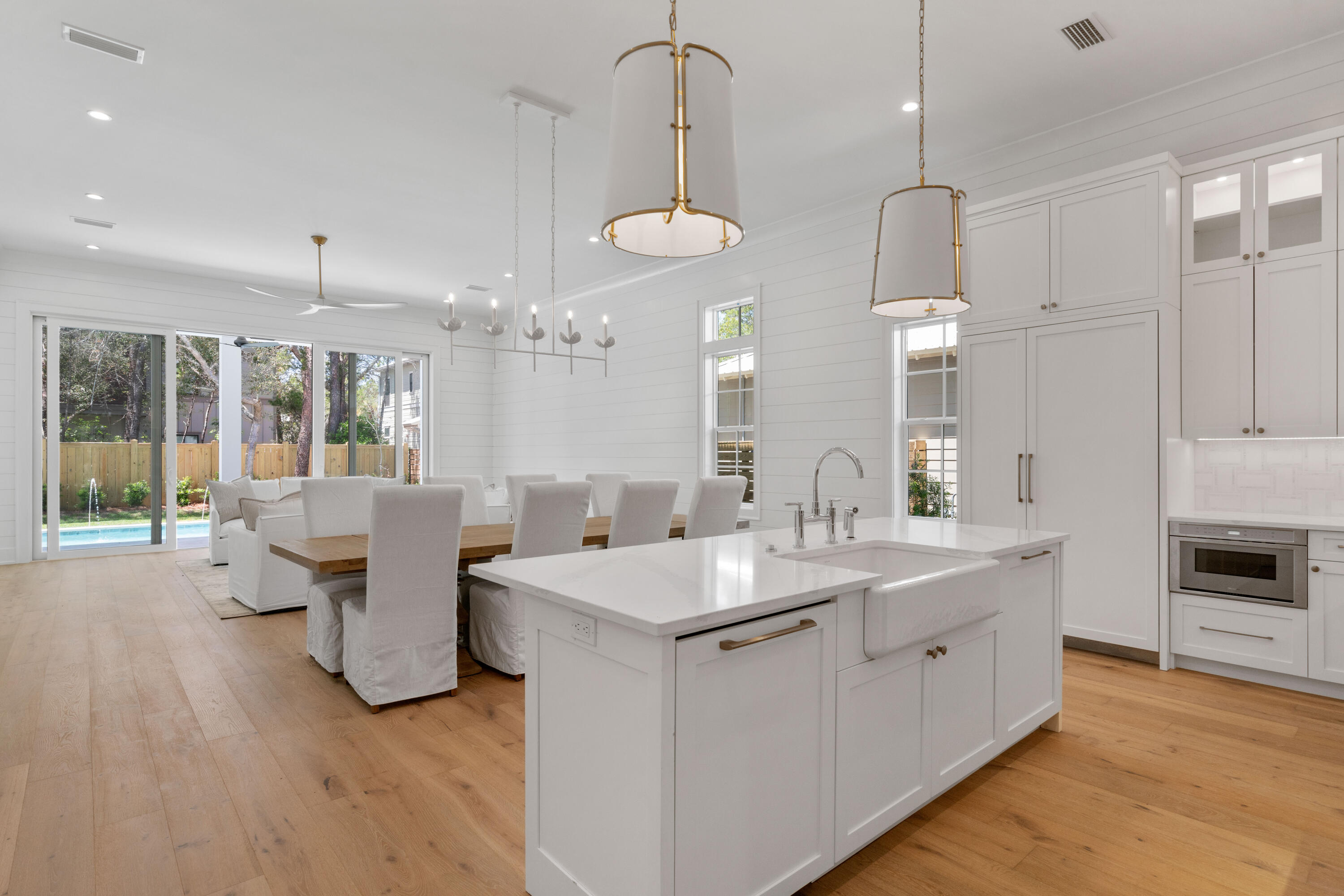 WHITES GULFVIEW ESTATES - Residential