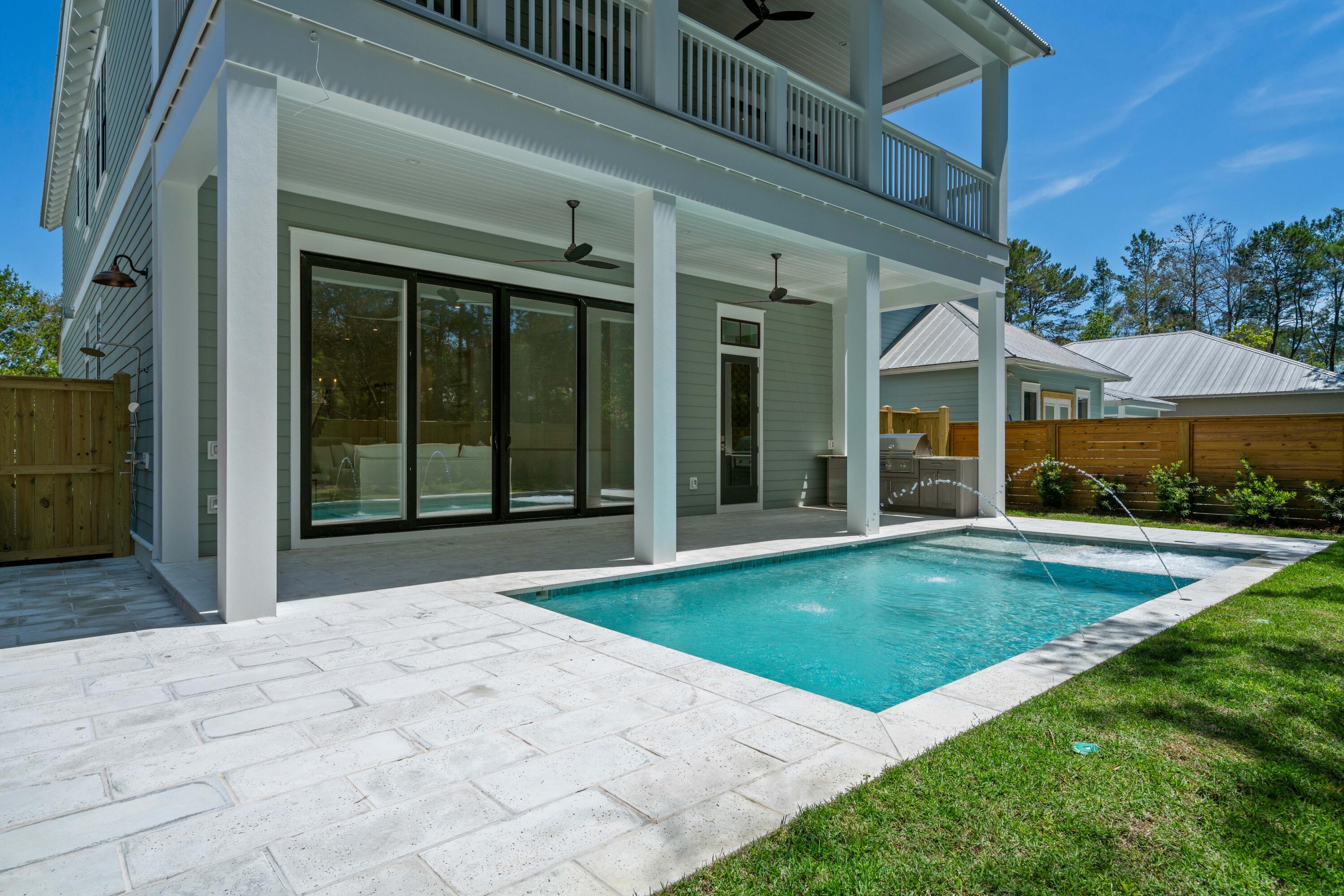 WHITES GULFVIEW ESTATES - Residential