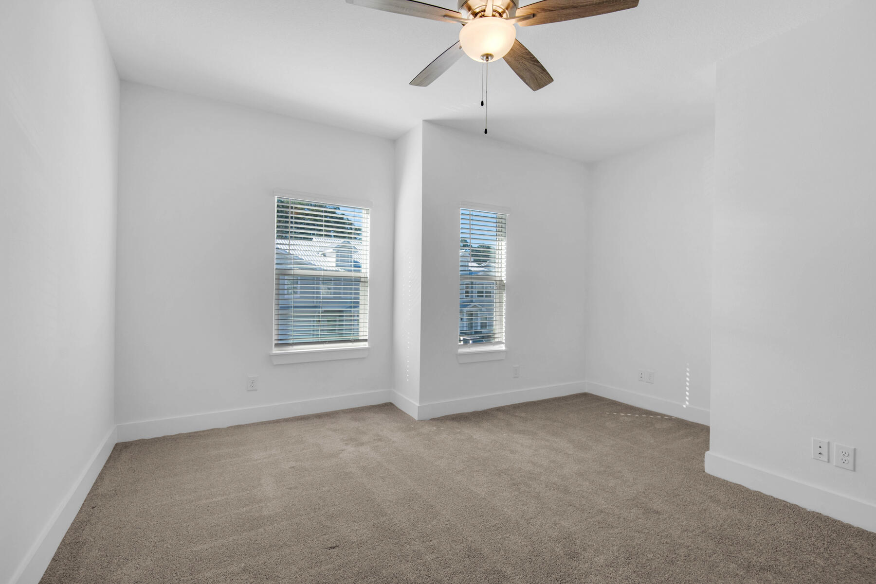 VERANDAS AT FREEPORT - Residential