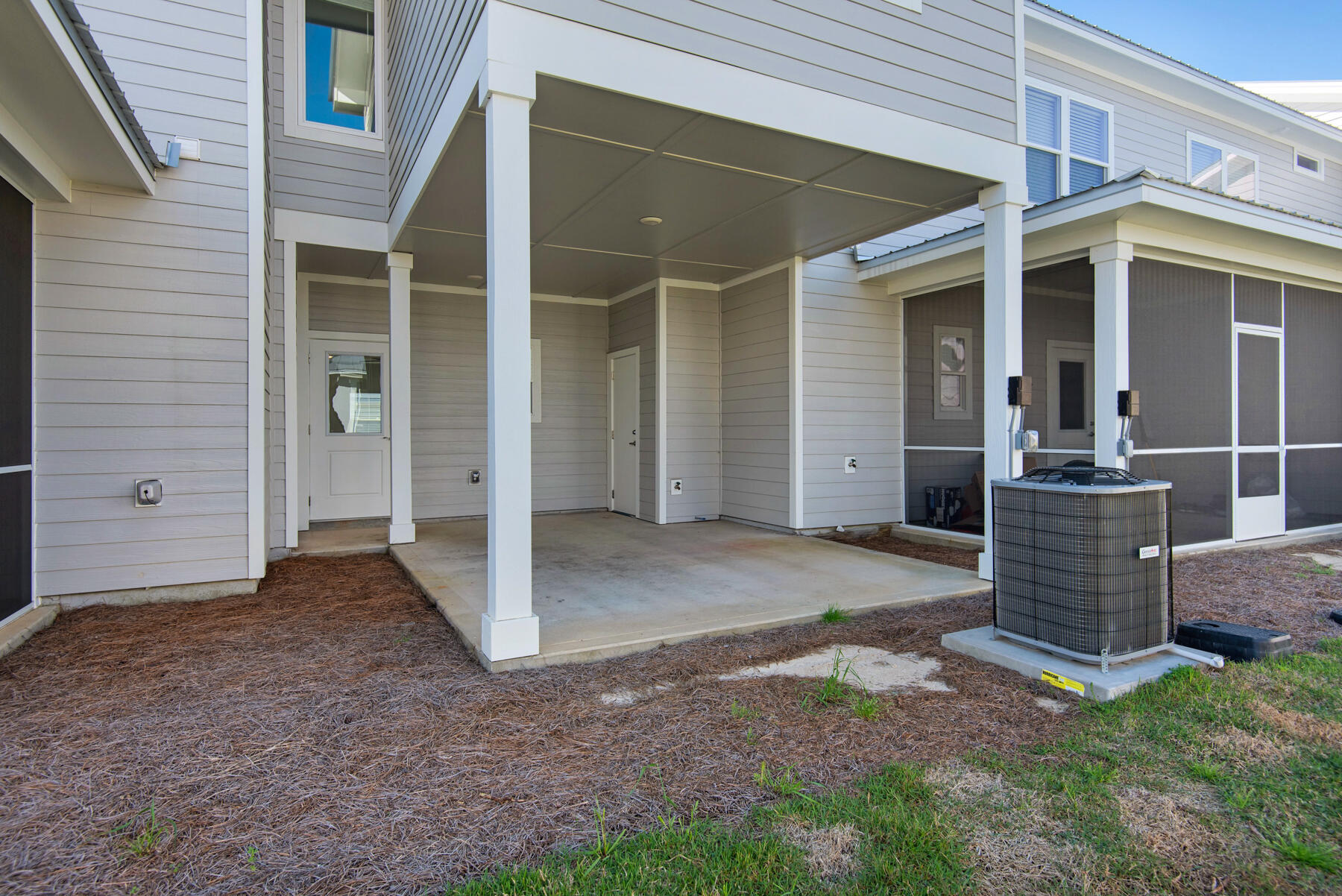 VERANDAS AT FREEPORT - Residential