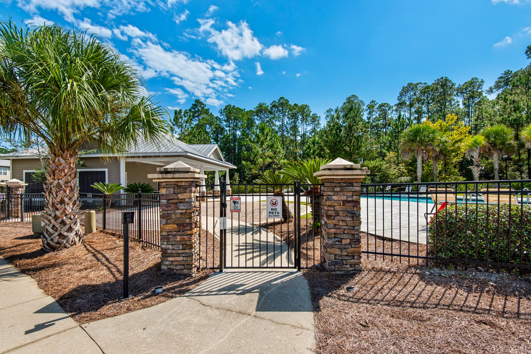 VERANDAS AT FREEPORT - Residential