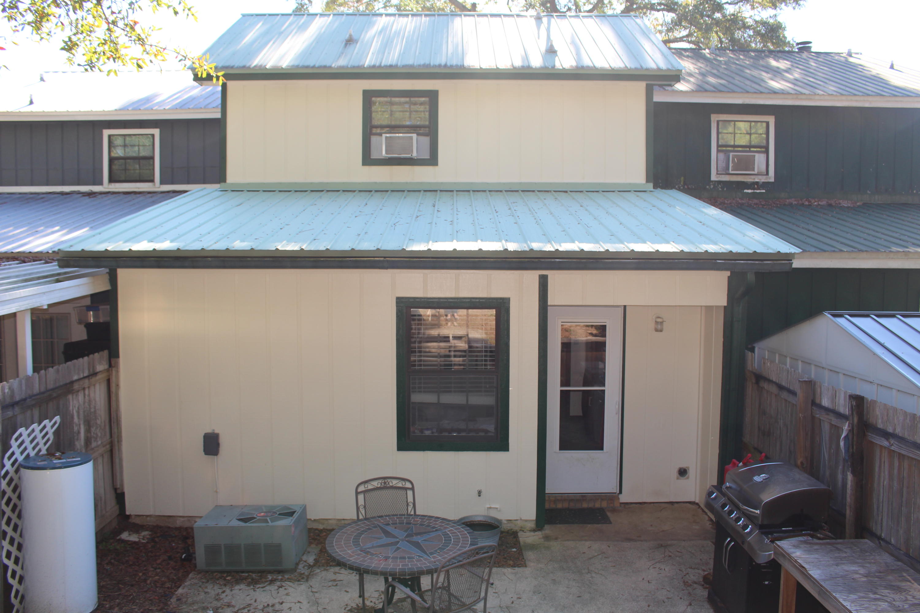 MCLAUGHLIN & HARRIS - Residential