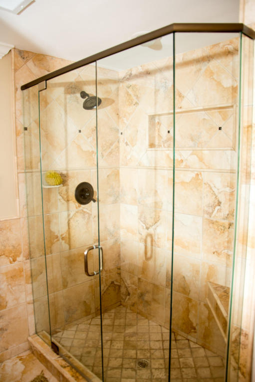 WHISPERING PINES 1ST ADDN - Residential Lease