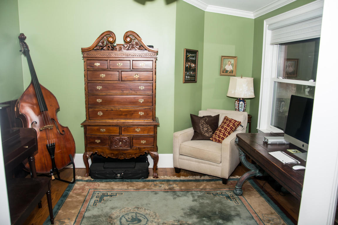 WHISPERING PINES 1ST ADDN - Residential Lease