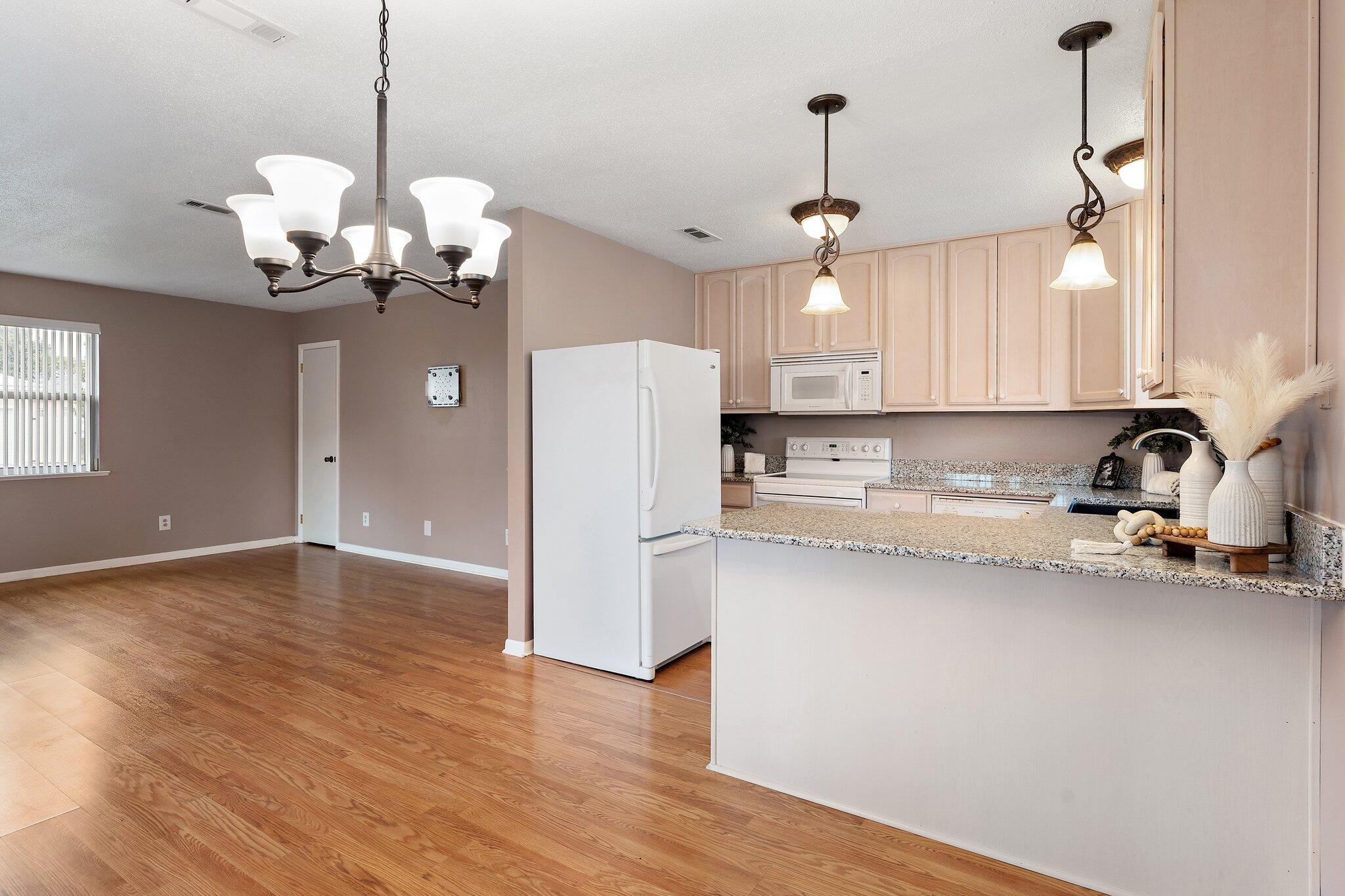 RIVIERA BEACH - Residential