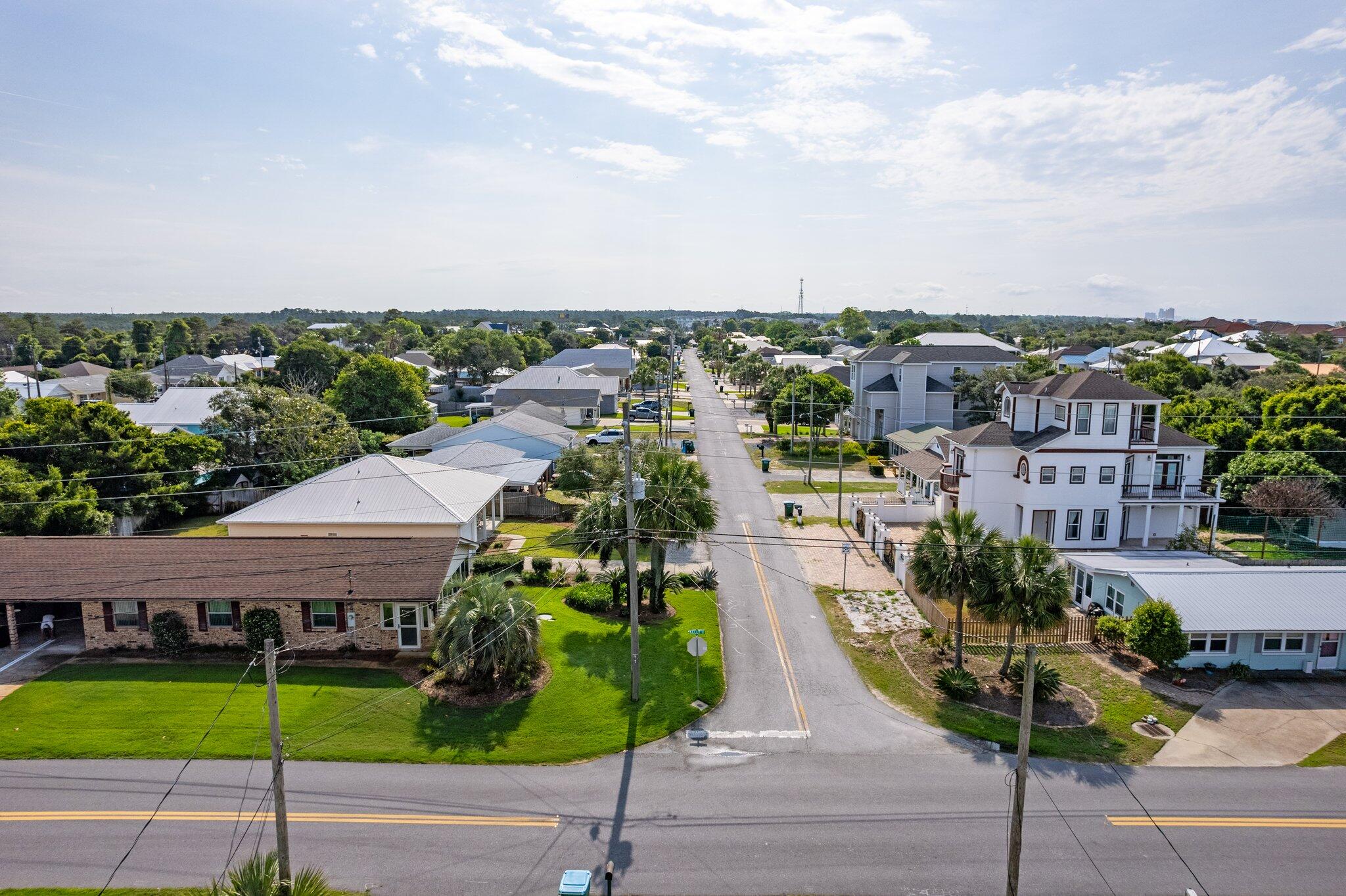 RIVIERA BEACH - Residential