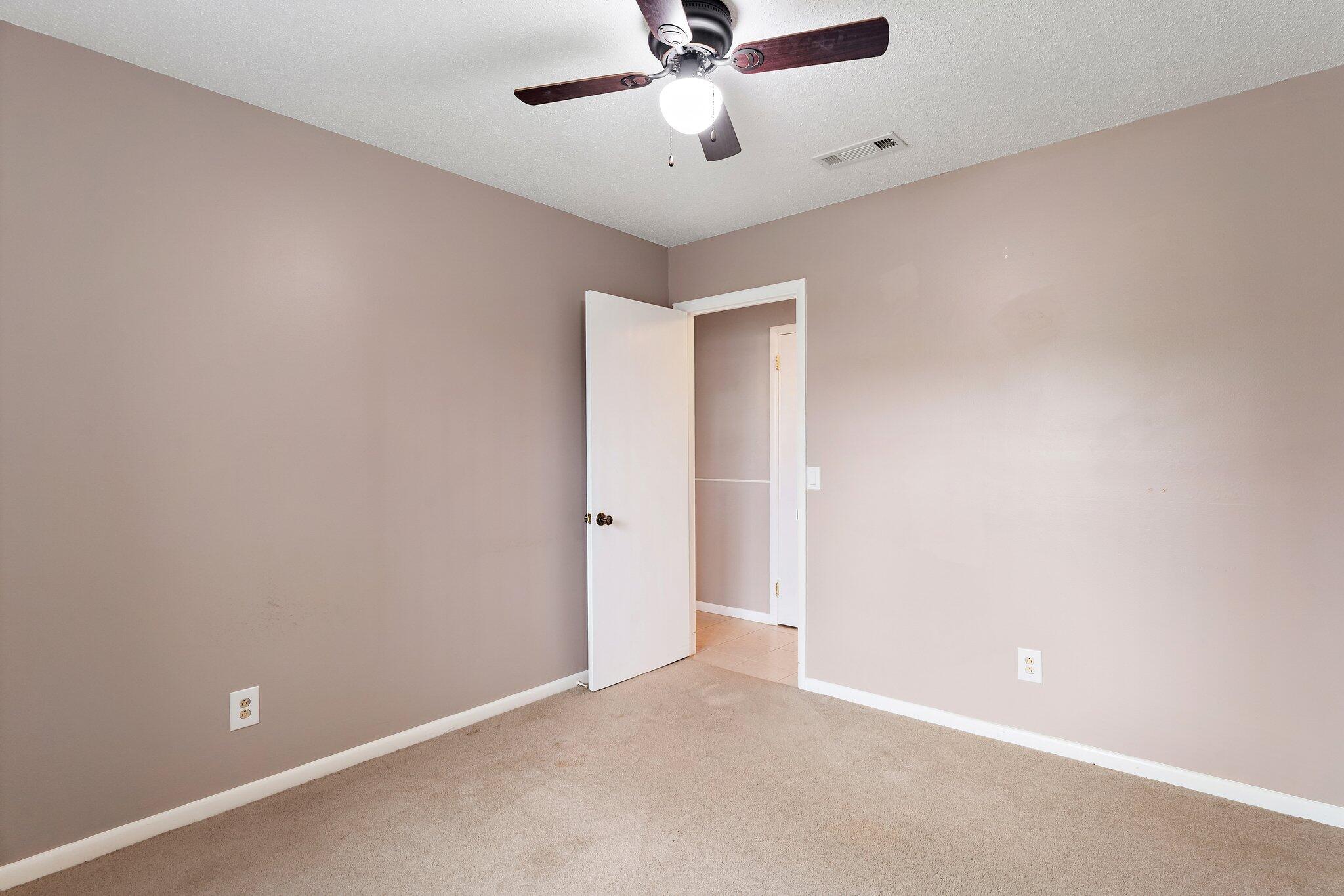 RIVIERA BEACH - Residential