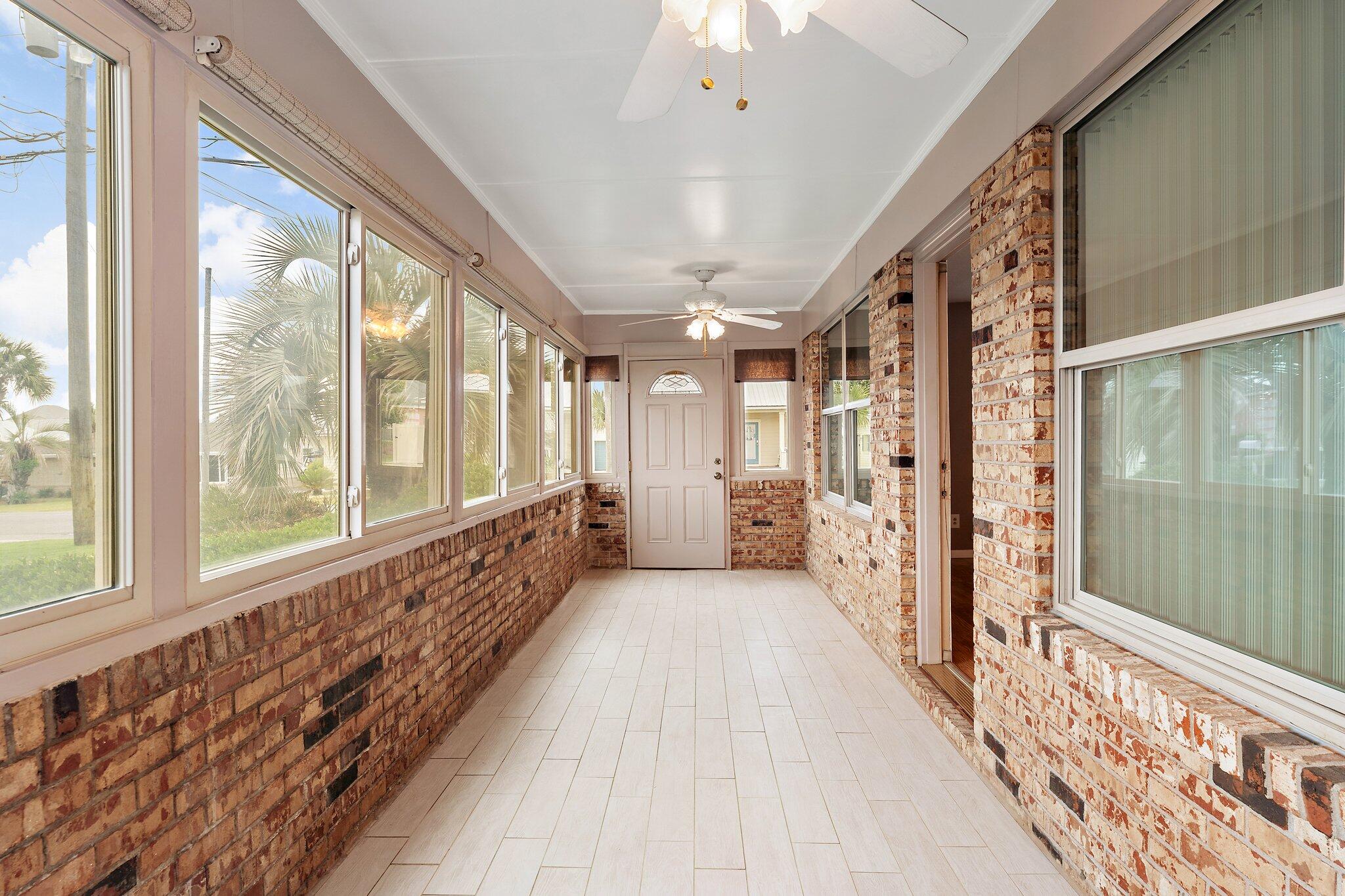 RIVIERA BEACH - Residential