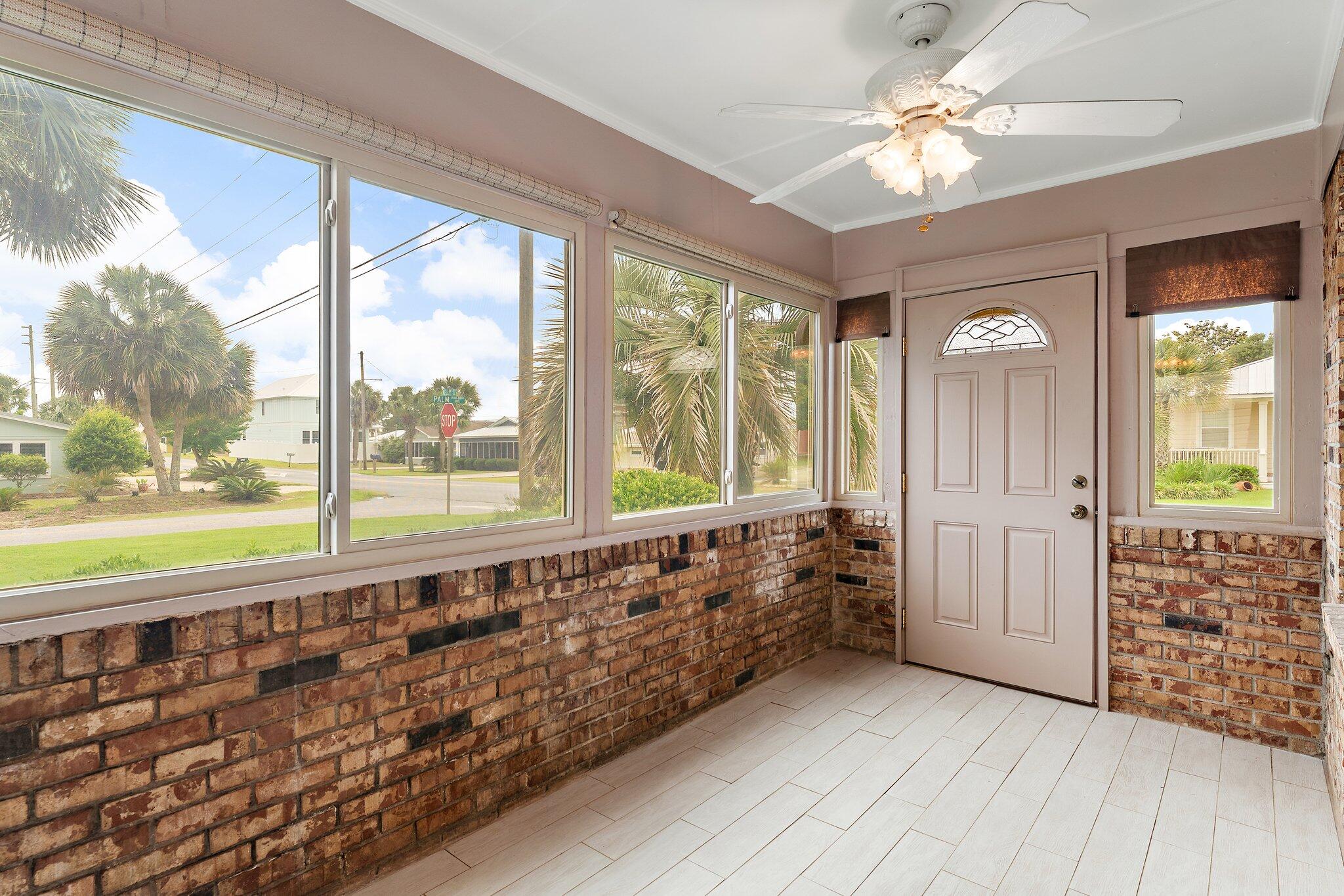 RIVIERA BEACH - Residential