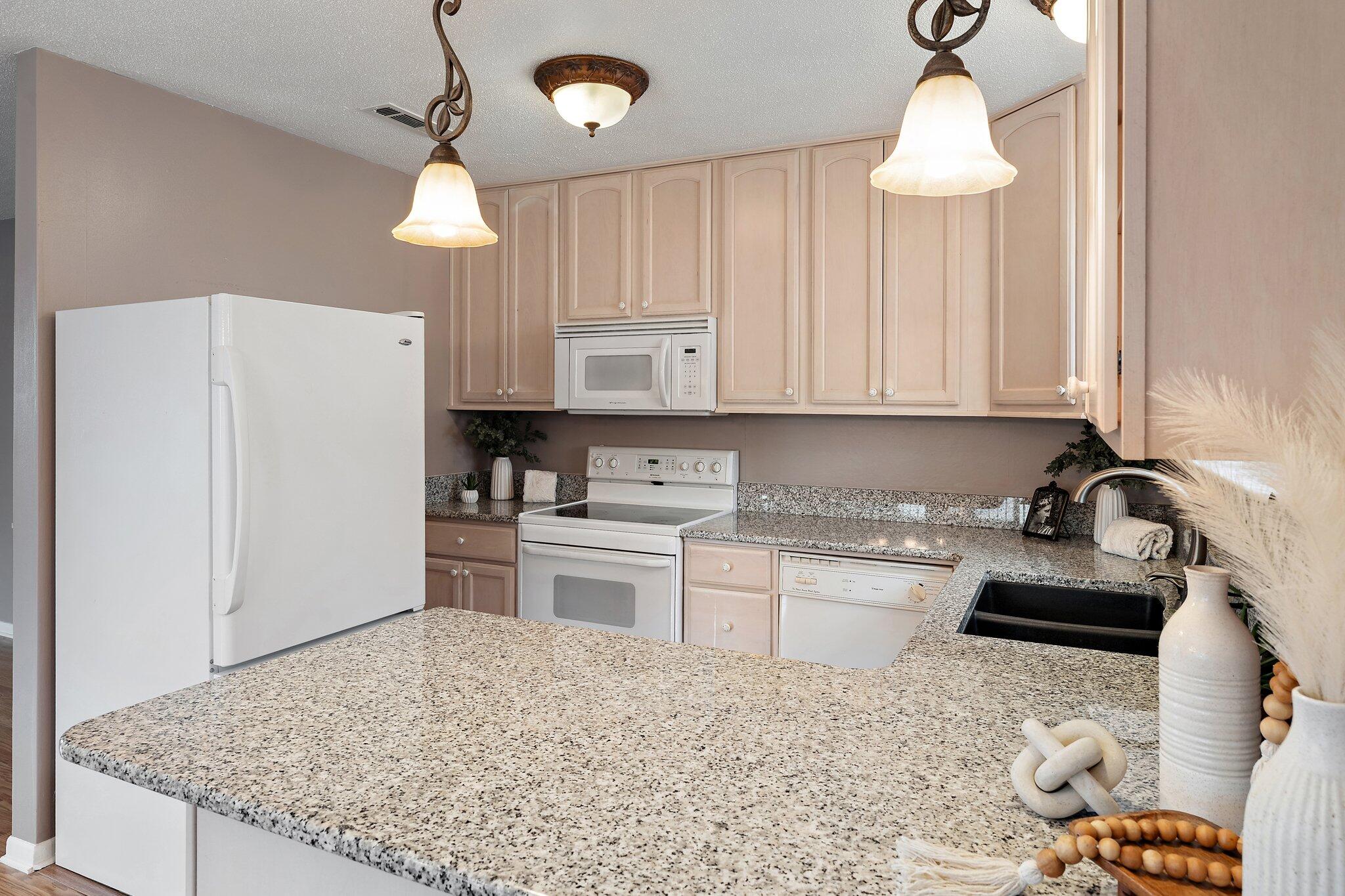 RIVIERA BEACH - Residential