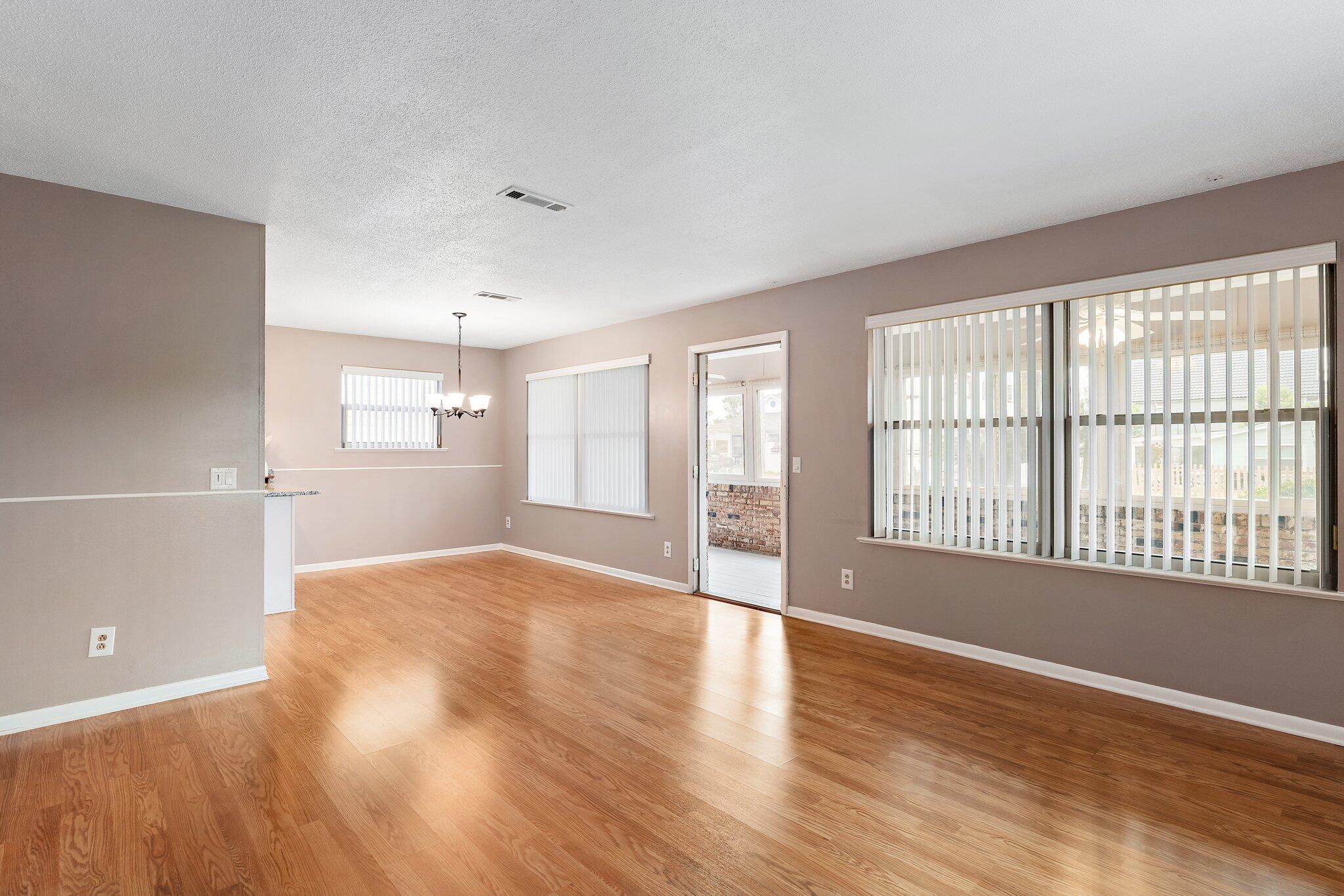 RIVIERA BEACH - Residential