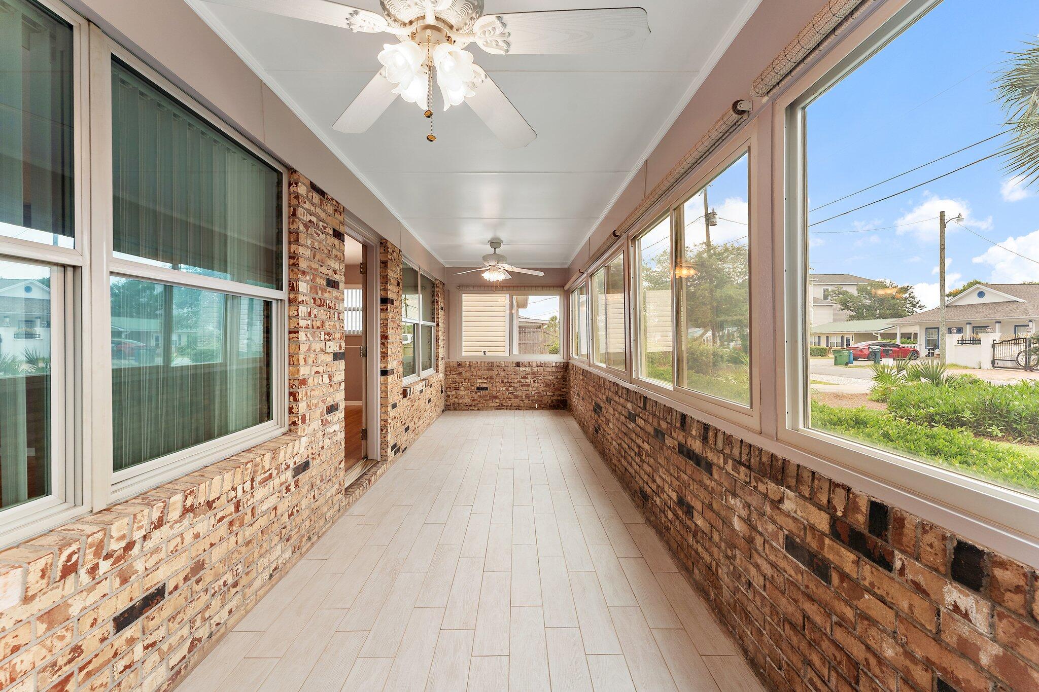 RIVIERA BEACH - Residential