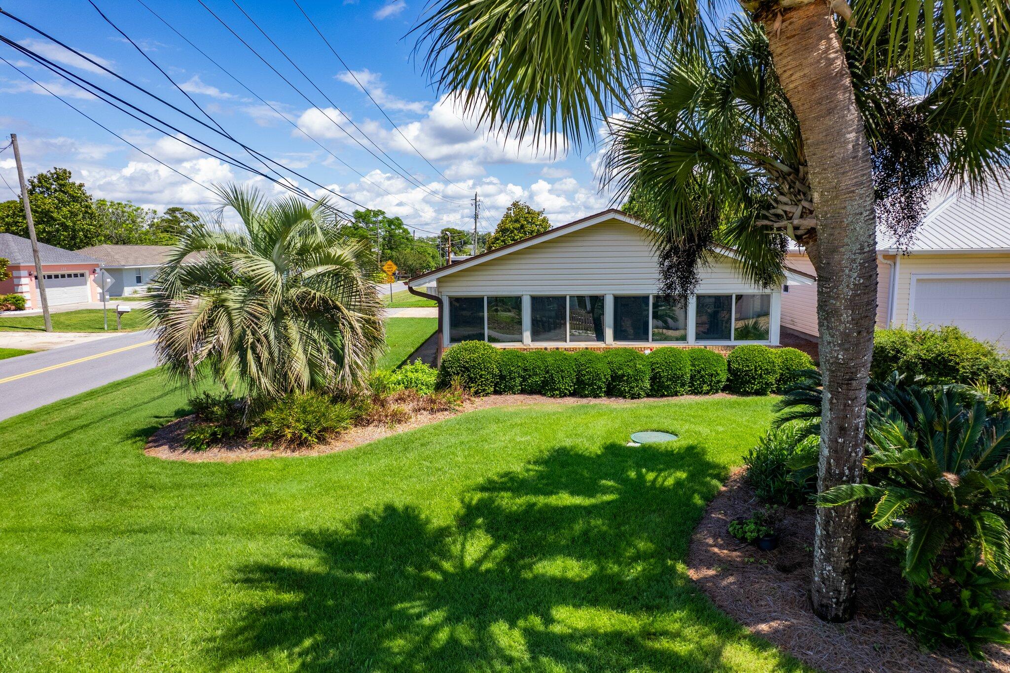 RIVIERA BEACH - Residential