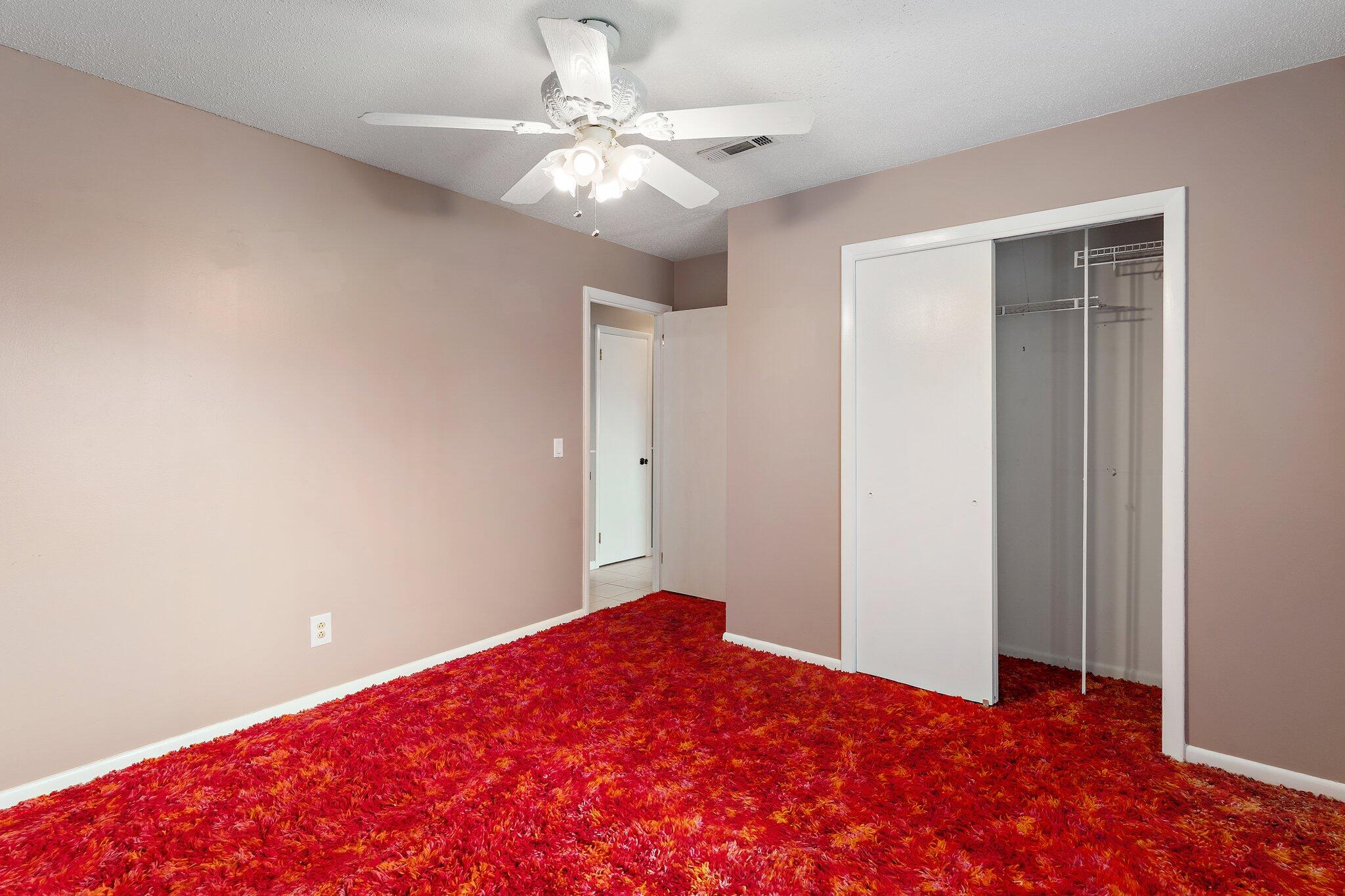 RIVIERA BEACH - Residential