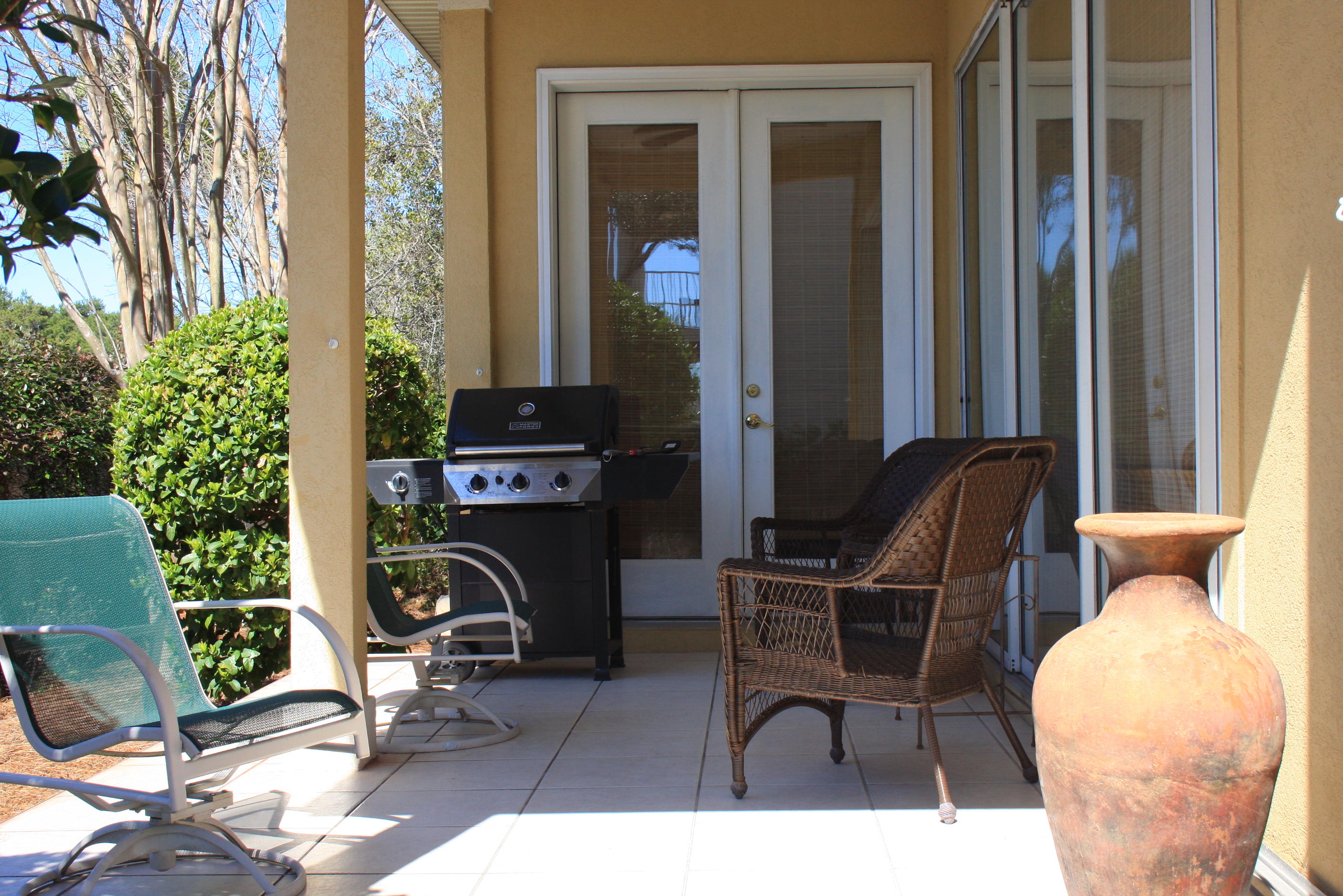 EMERALD WATERS VILLAGE - Residential Lease