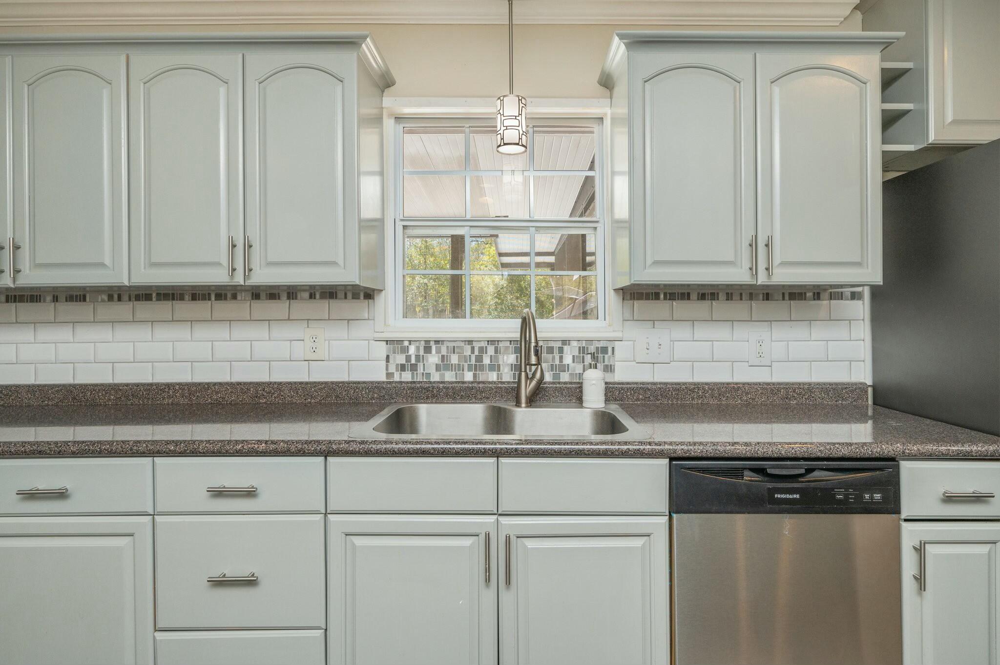 BAYOU POQUITO LOT 10 BLK 13 - Residential