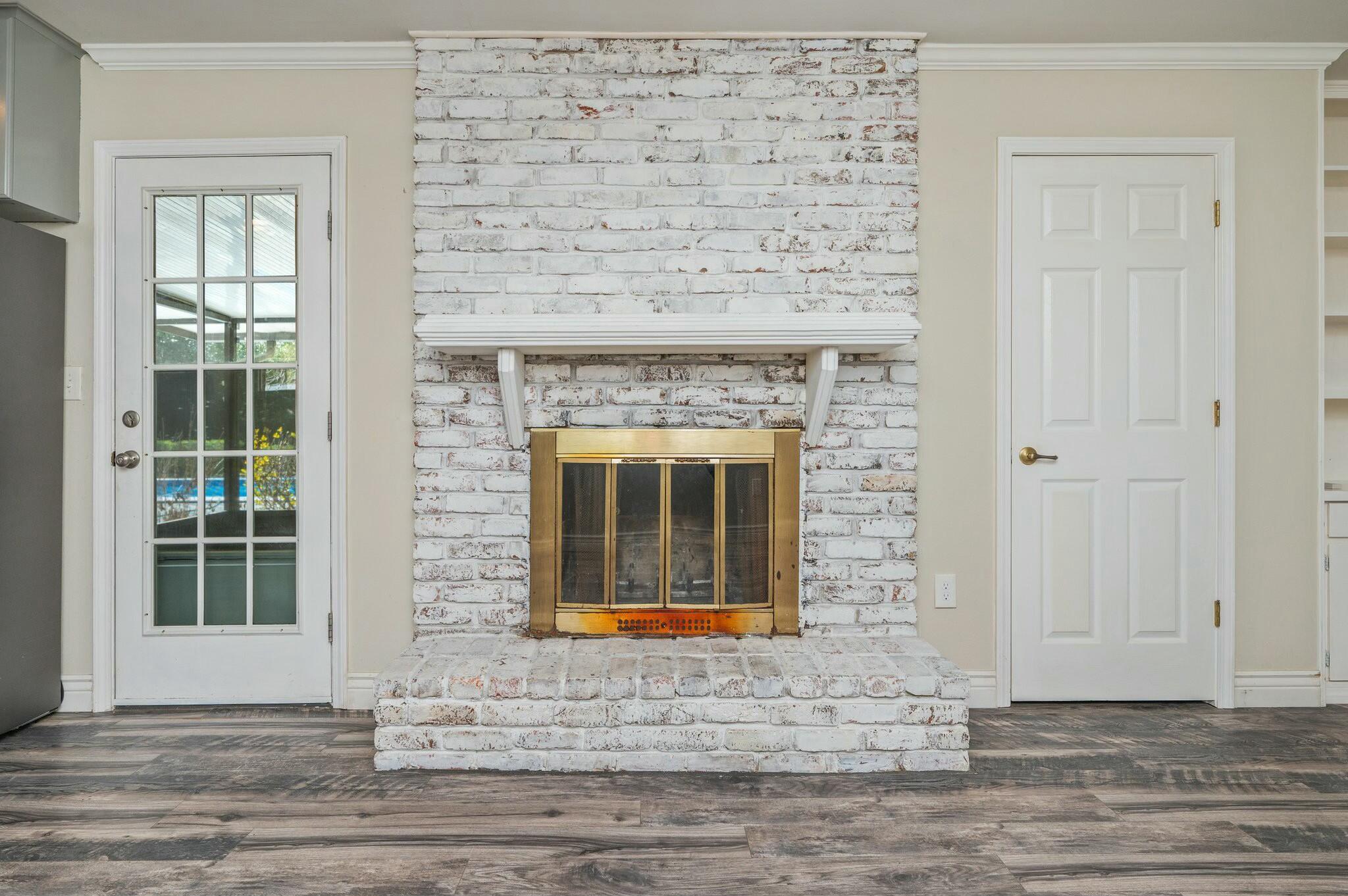 BAYOU POQUITO LOT 10 BLK 13 - Residential
