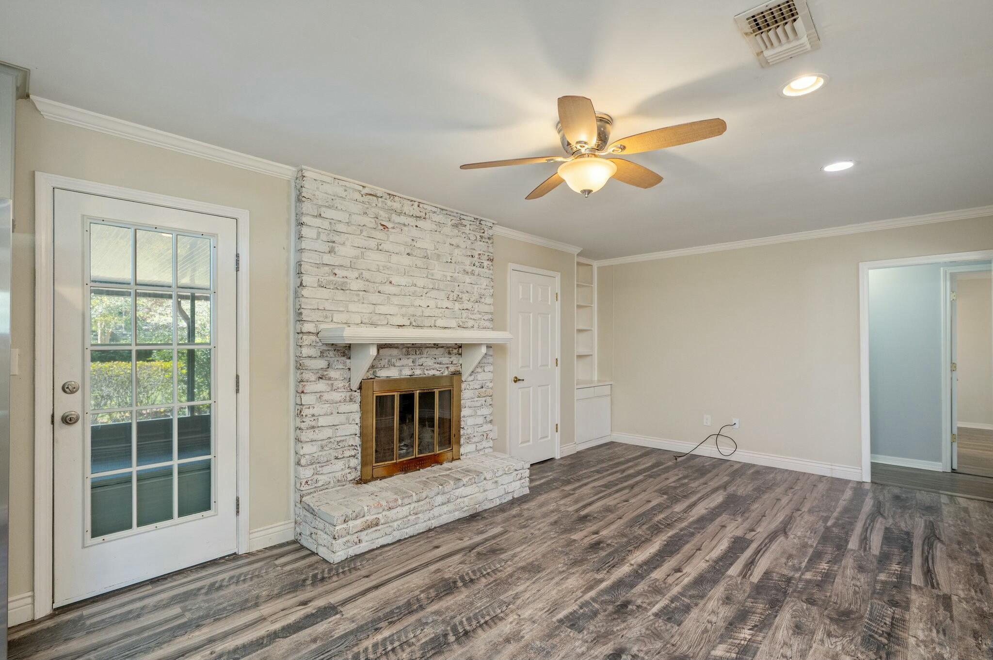 BAYOU POQUITO LOT 10 BLK 13 - Residential