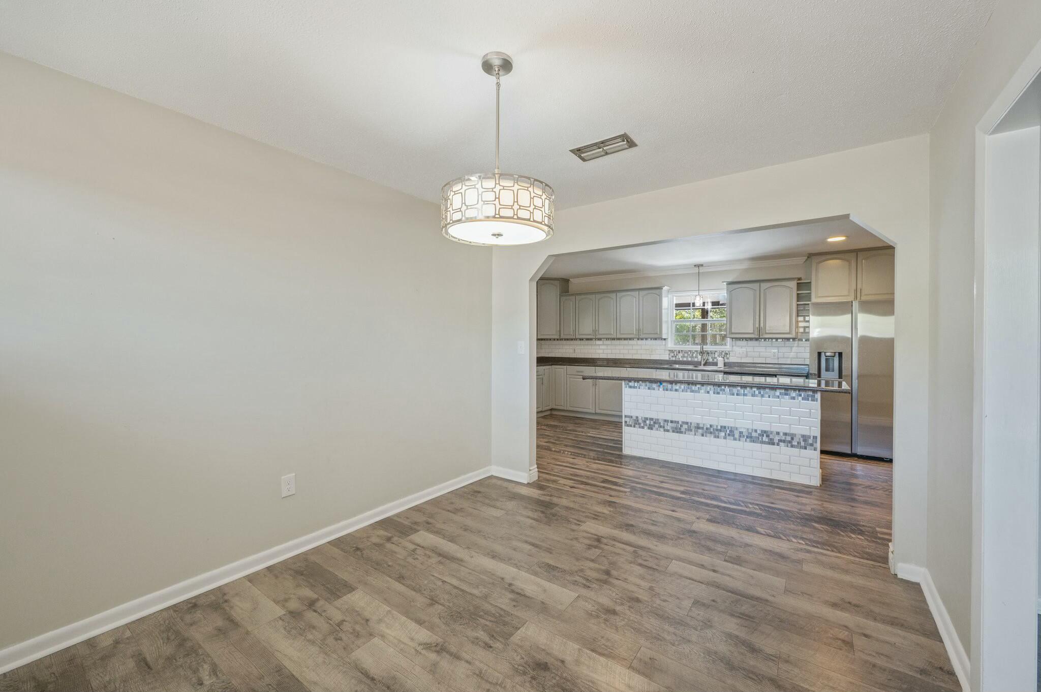 BAYOU POQUITO LOT 10 BLK 13 - Residential