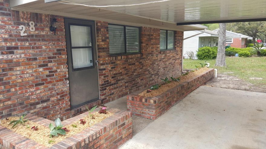 Well-maintained 3-bedroom, 2-bath home featuring a functional floor plan, perfect for outdoor enjoyment. Located in a quiet neighborhood with easy access to Eglin Air Force Base, schools, shopping, and dining. A great option for comfortable Florida living.