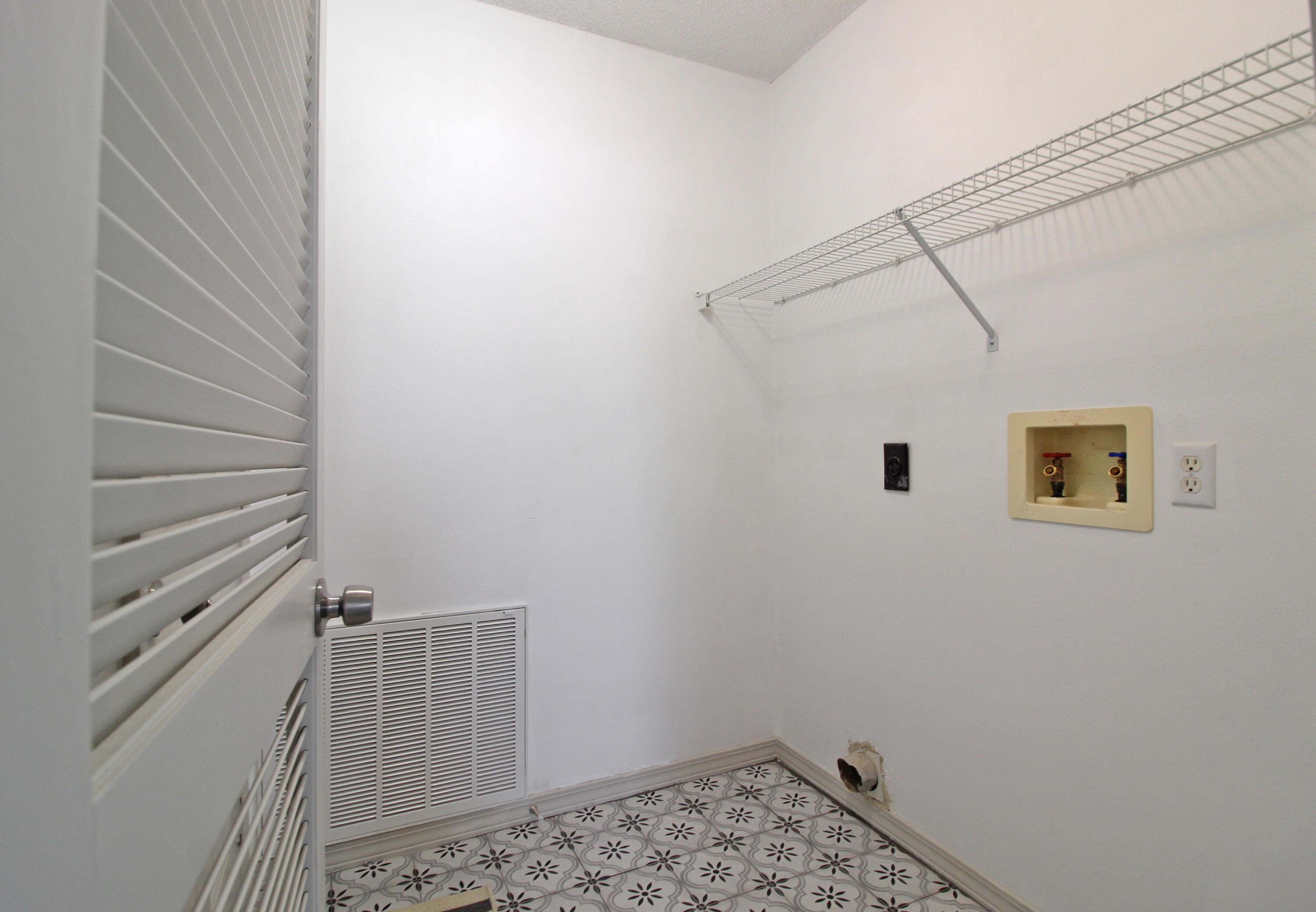 Lot 1, Scranton Estates Replat of Block ''A'' As Recorded in the Public Records of Okaloosa County F - Residential