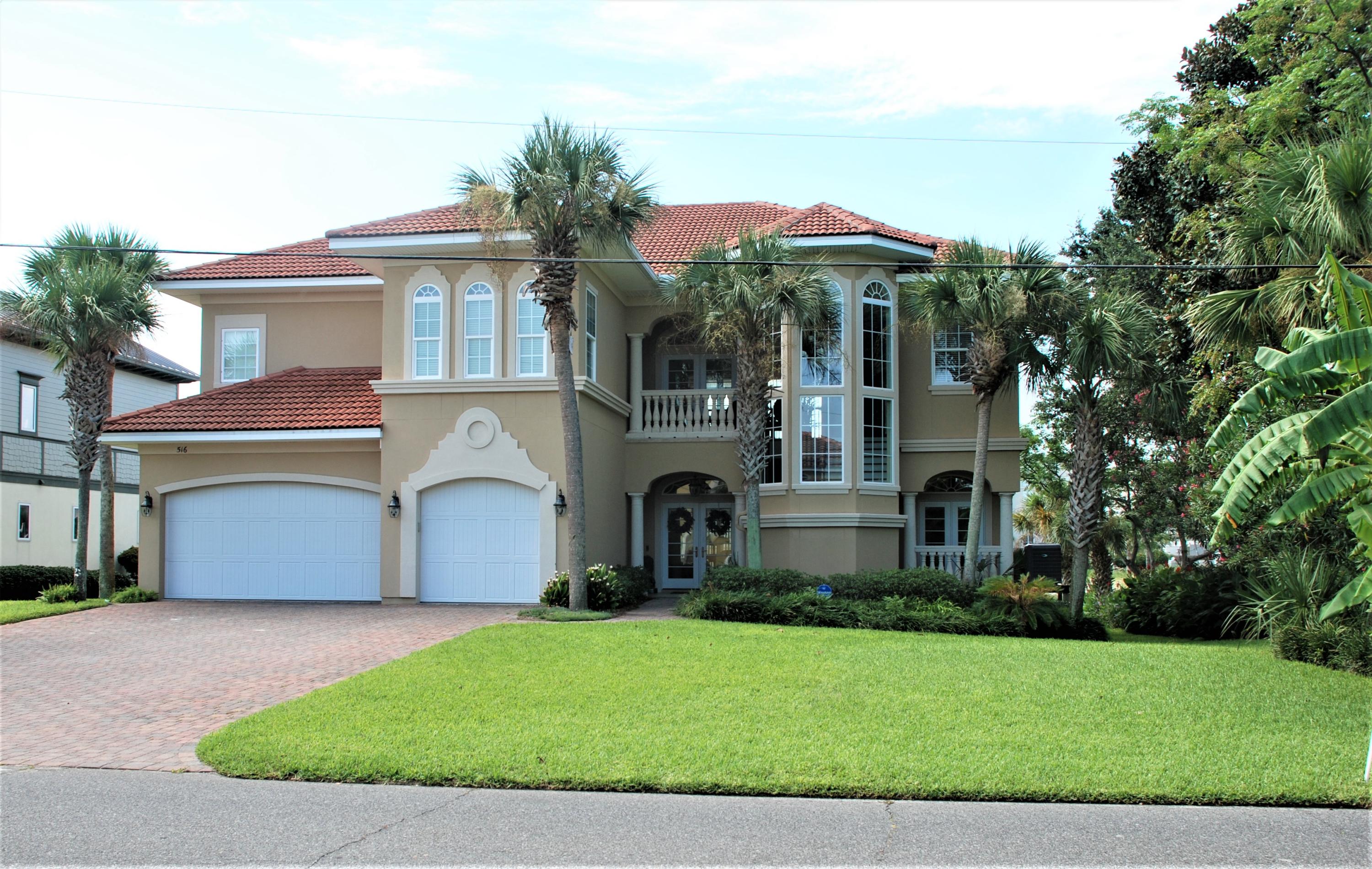 HOLIDAY ISLE - Residential