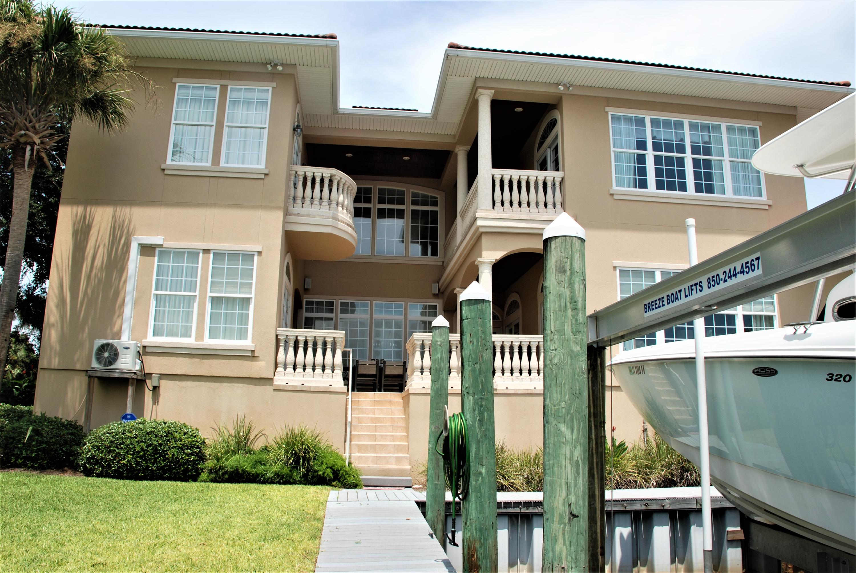 HOLIDAY ISLE - Residential