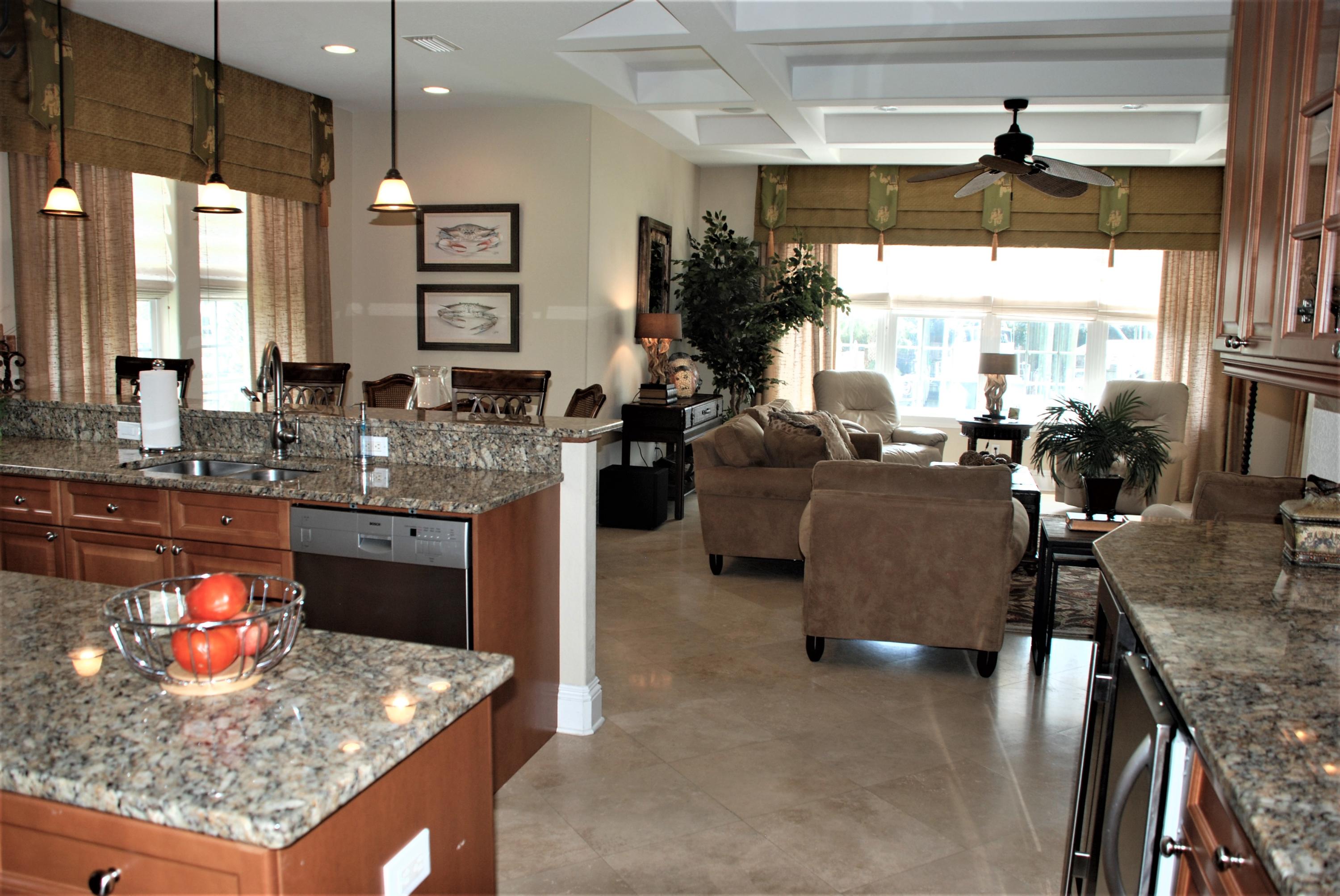 HOLIDAY ISLE - Residential