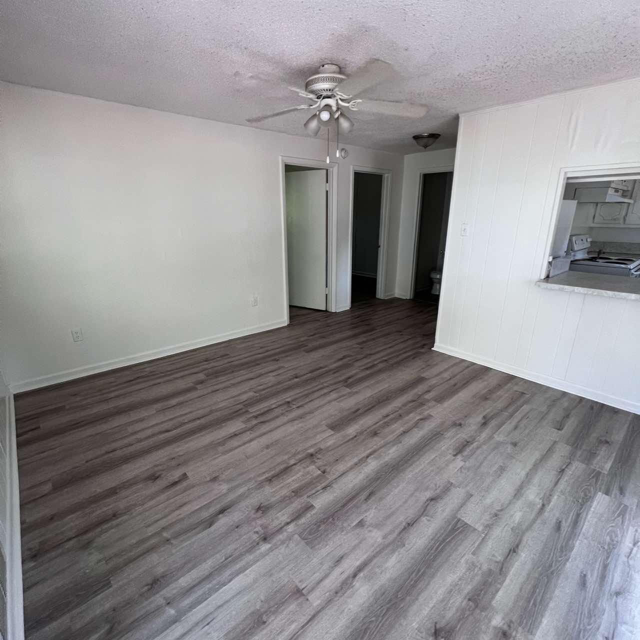 HARRIS S/D BEG SE COR LOT 4 BLK 3 - Residential