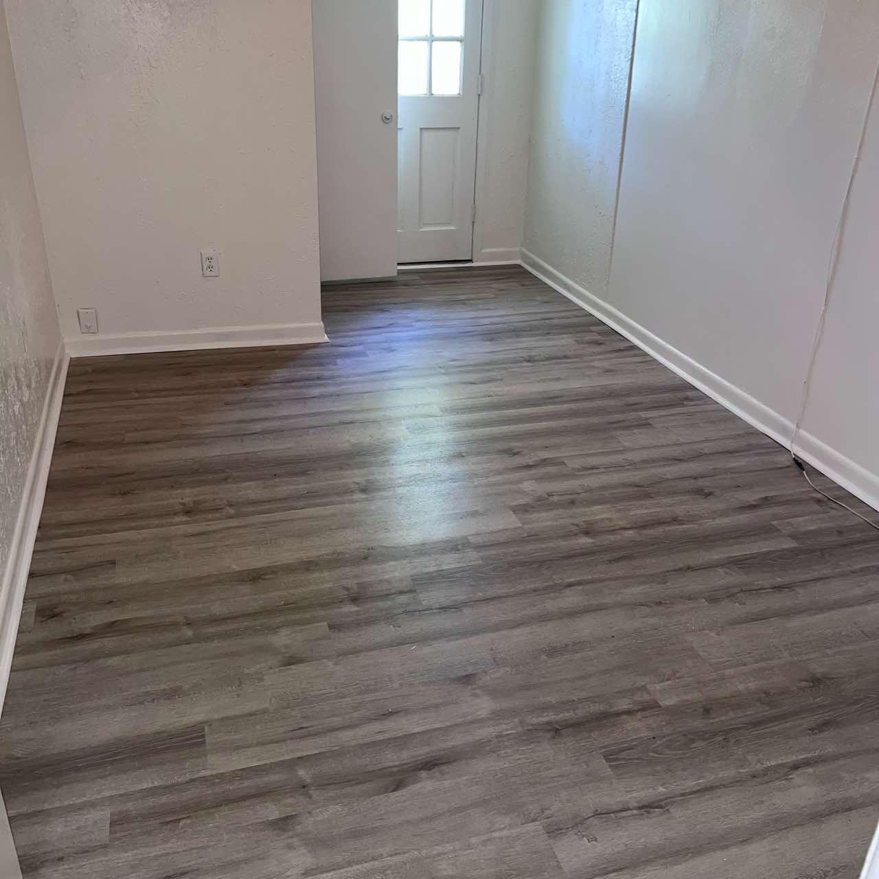 HARRIS S/D BEG SE COR LOT 4 BLK 3 - Residential