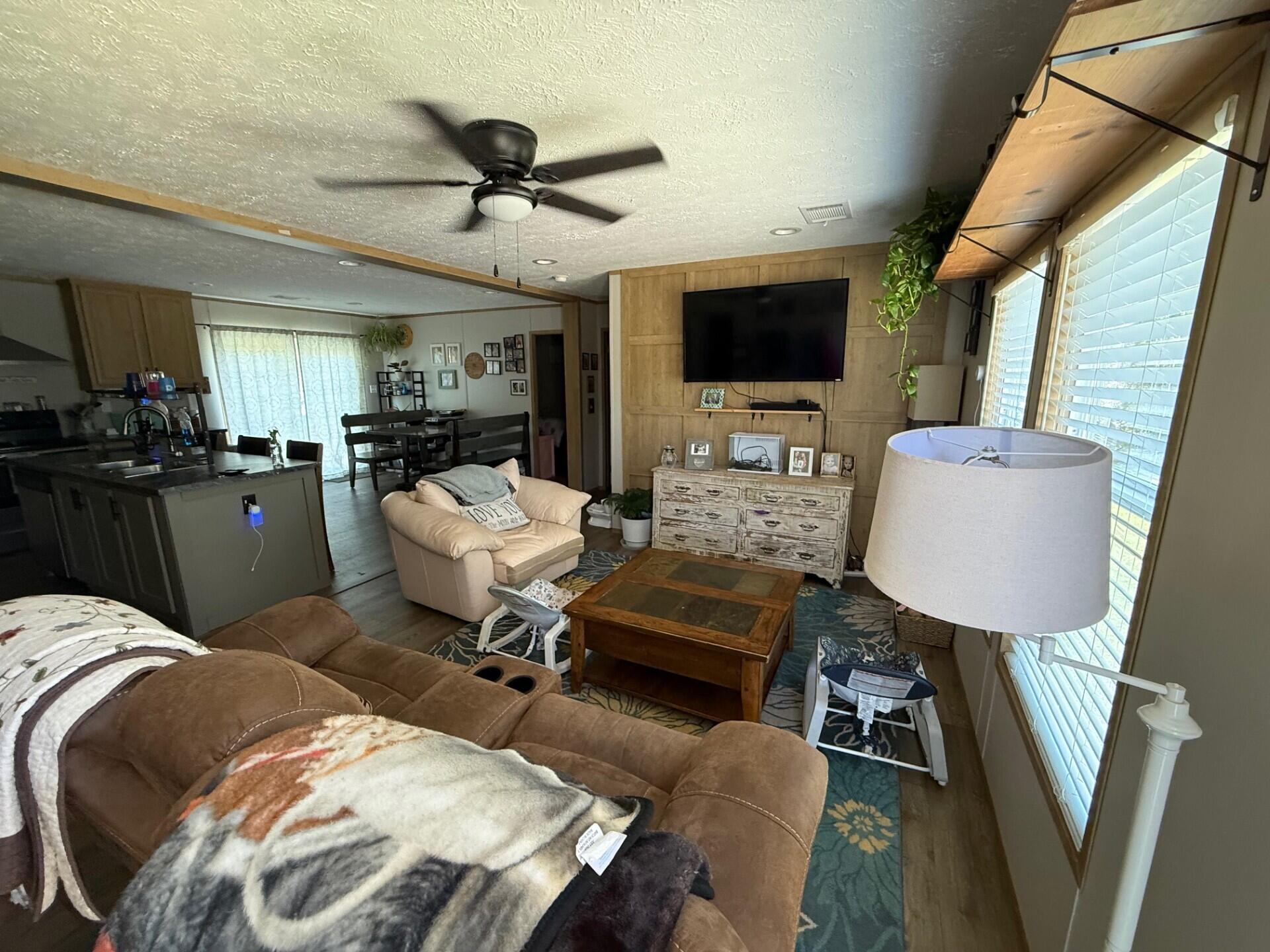 OAKWOOD HILLS UNIT 3 - Residential