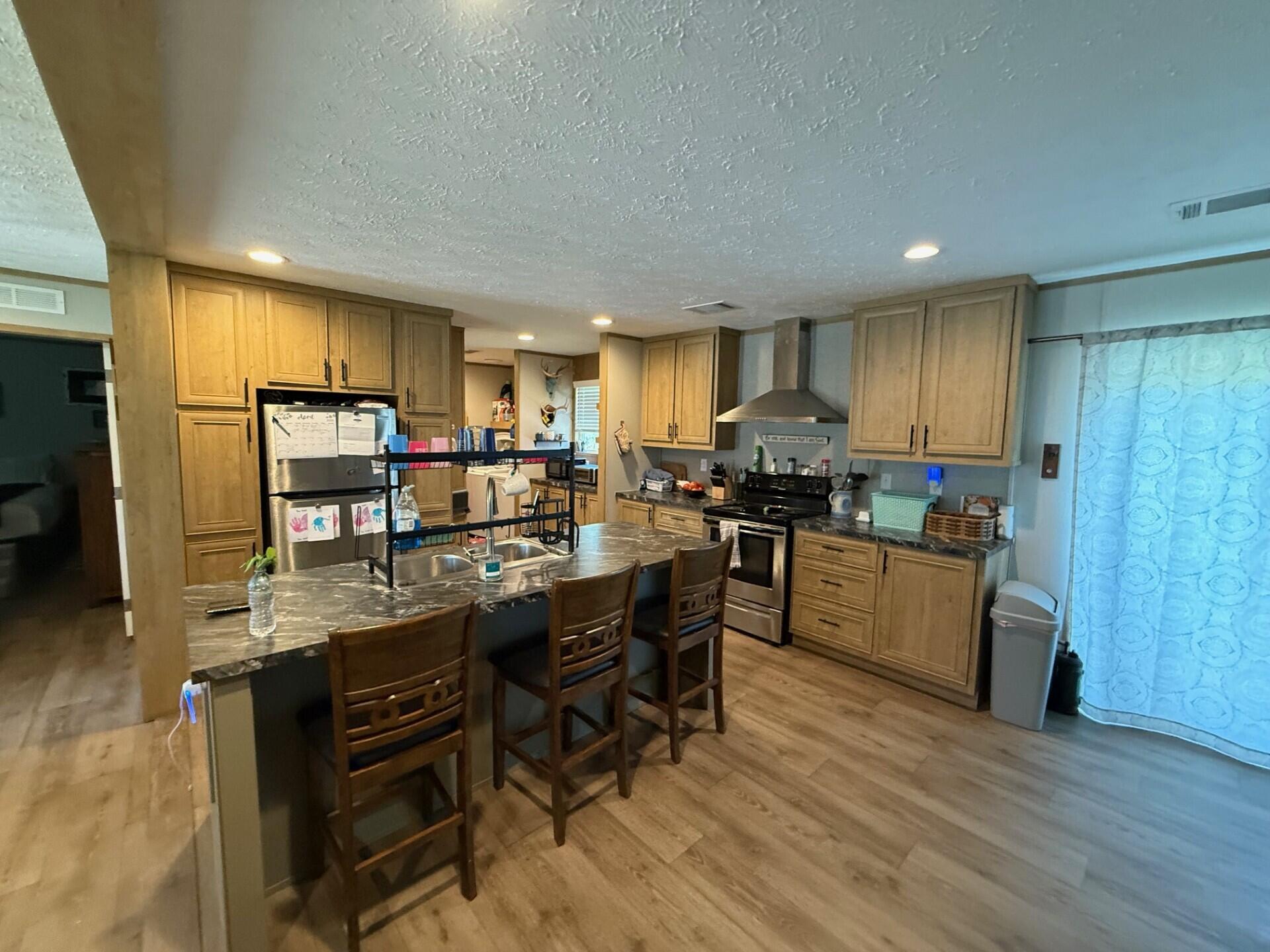 OAKWOOD HILLS UNIT 3 - Residential